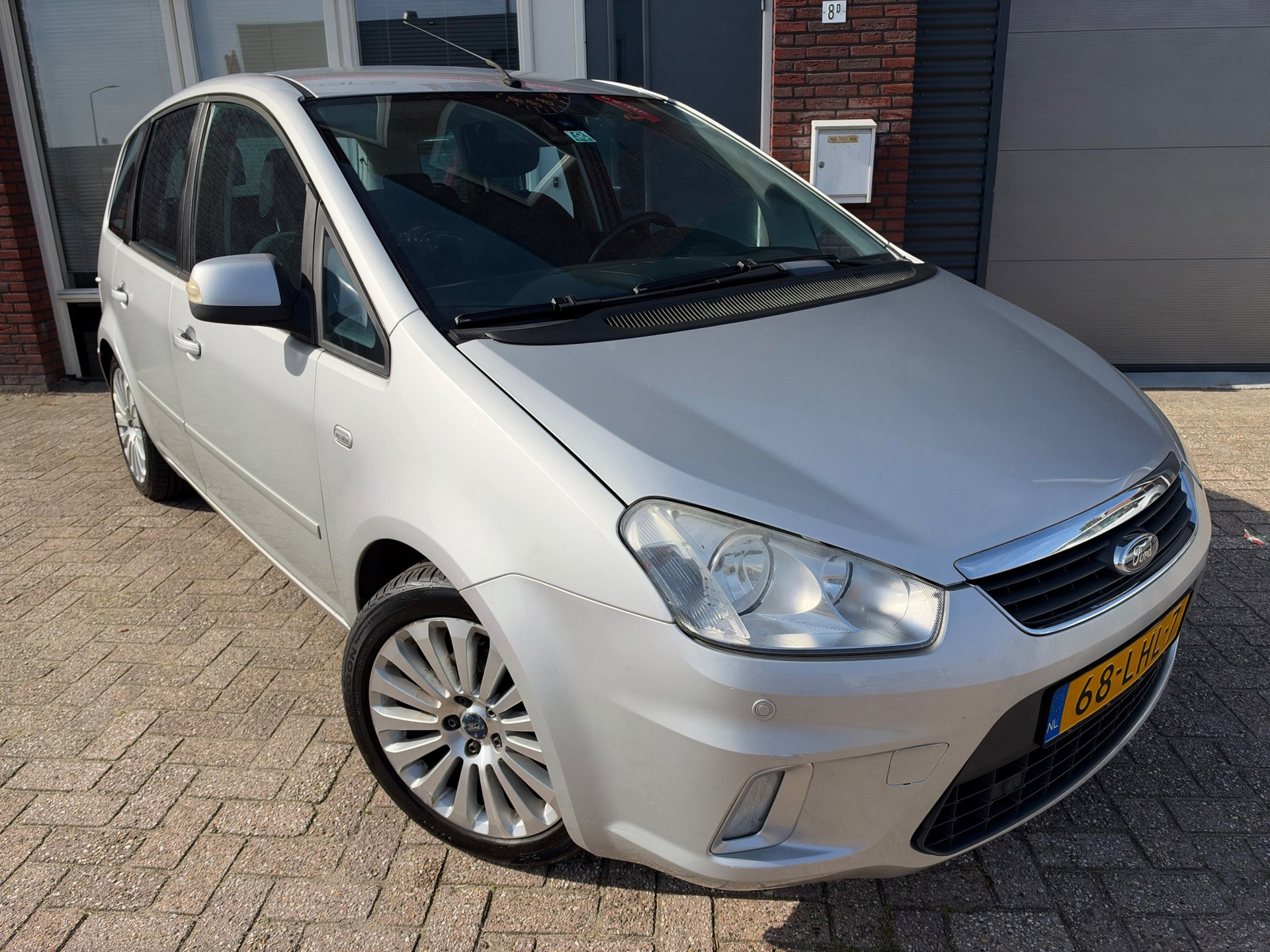 Ford C-max 1.8-16V Limited / Navi / PDC / Clima 2010 - voorkant