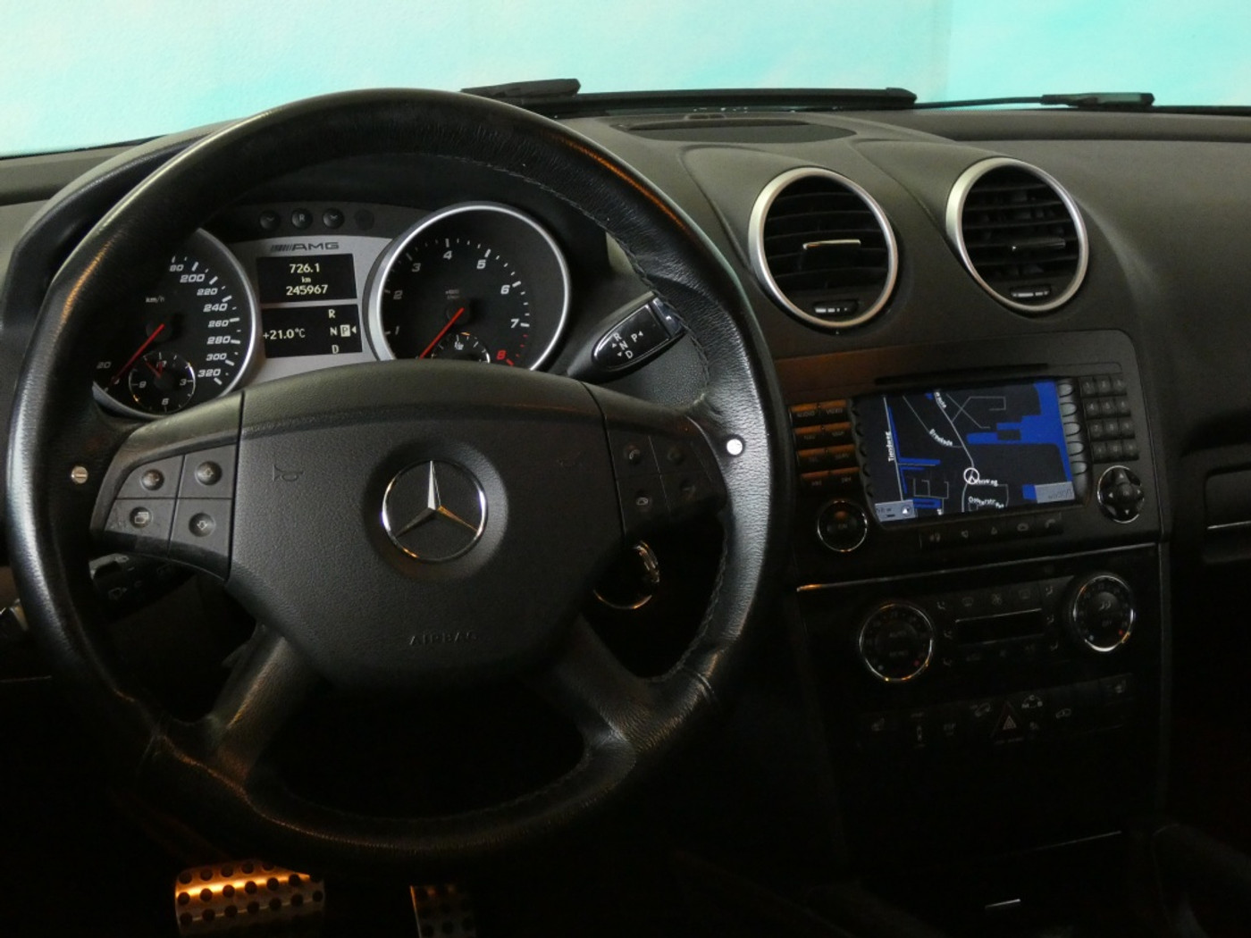 Foto van Mercedes-Benz ML 63 AMG