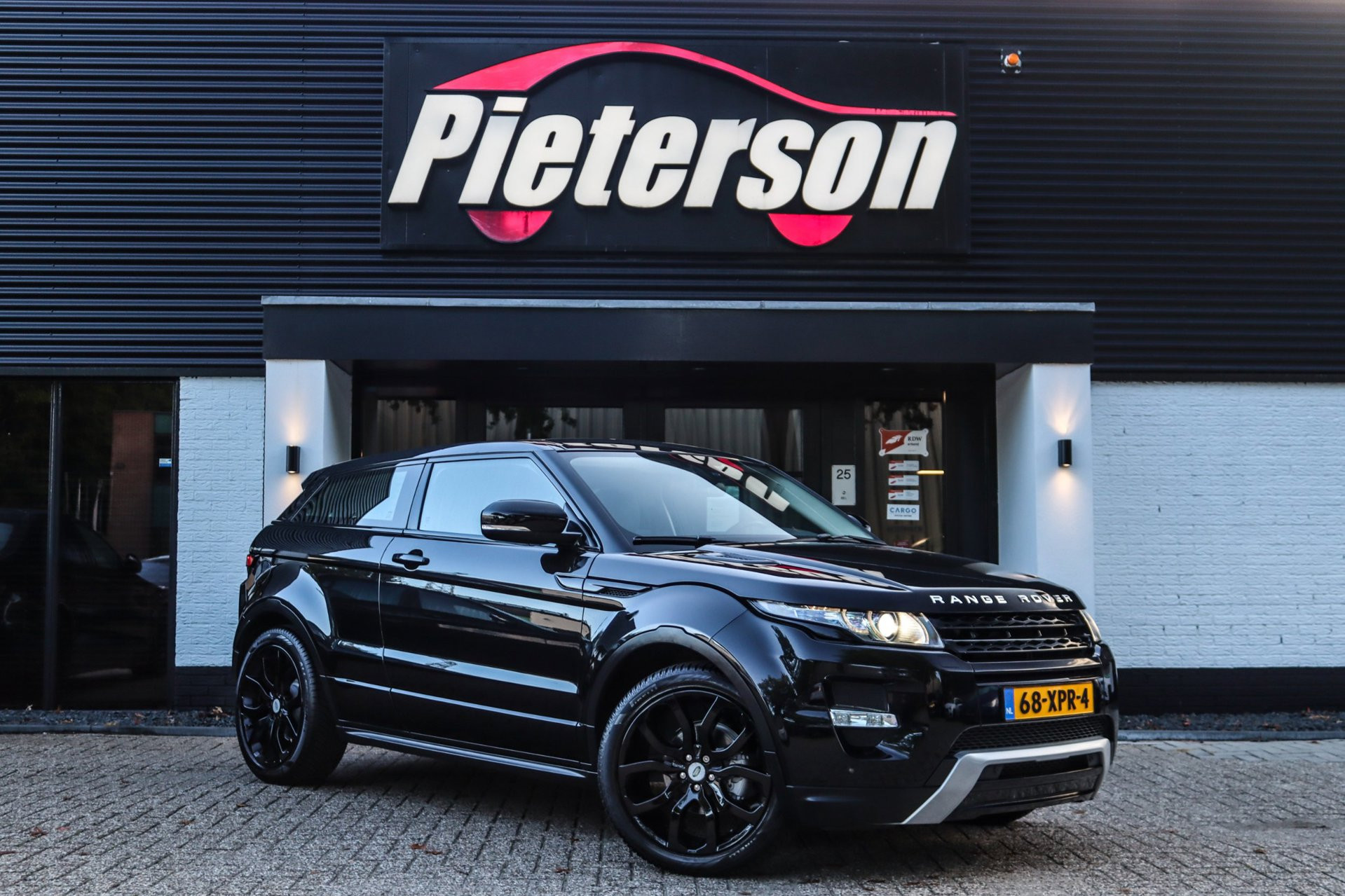 Land Rover Range Rover Evoque 2.0 Si 4WD NIEUWE MOTOR 2012 - voorkant