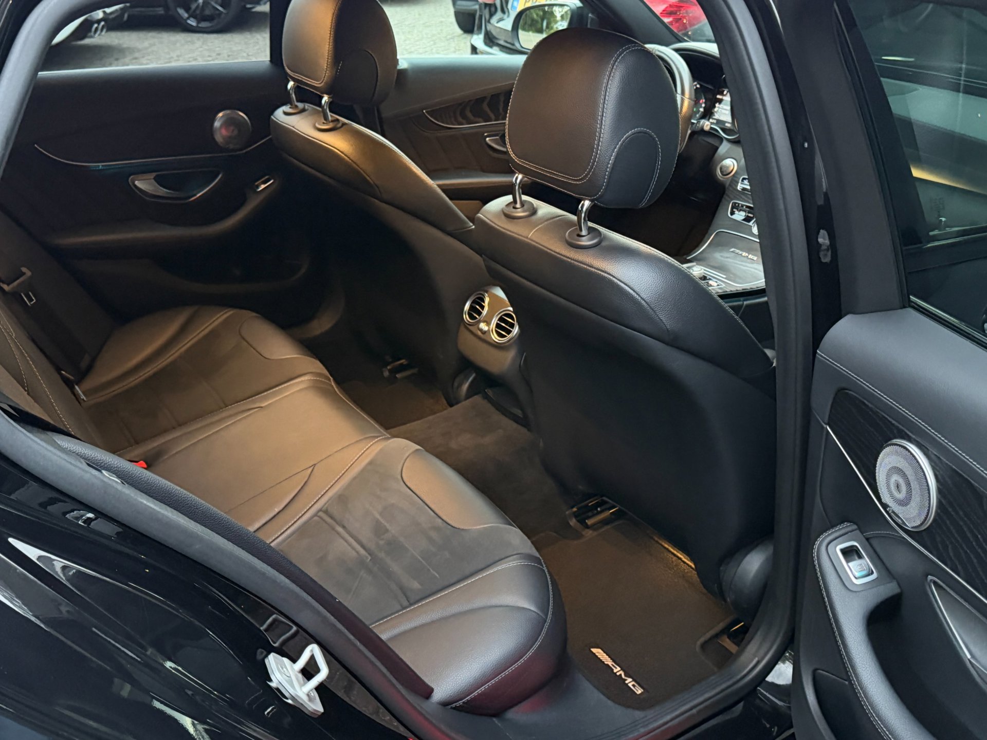 Foto van Mercedes-Benz AMG C 63