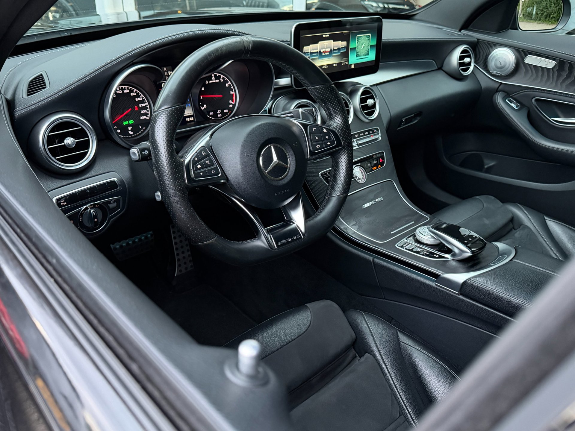 Foto van Mercedes-Benz AMG C 63