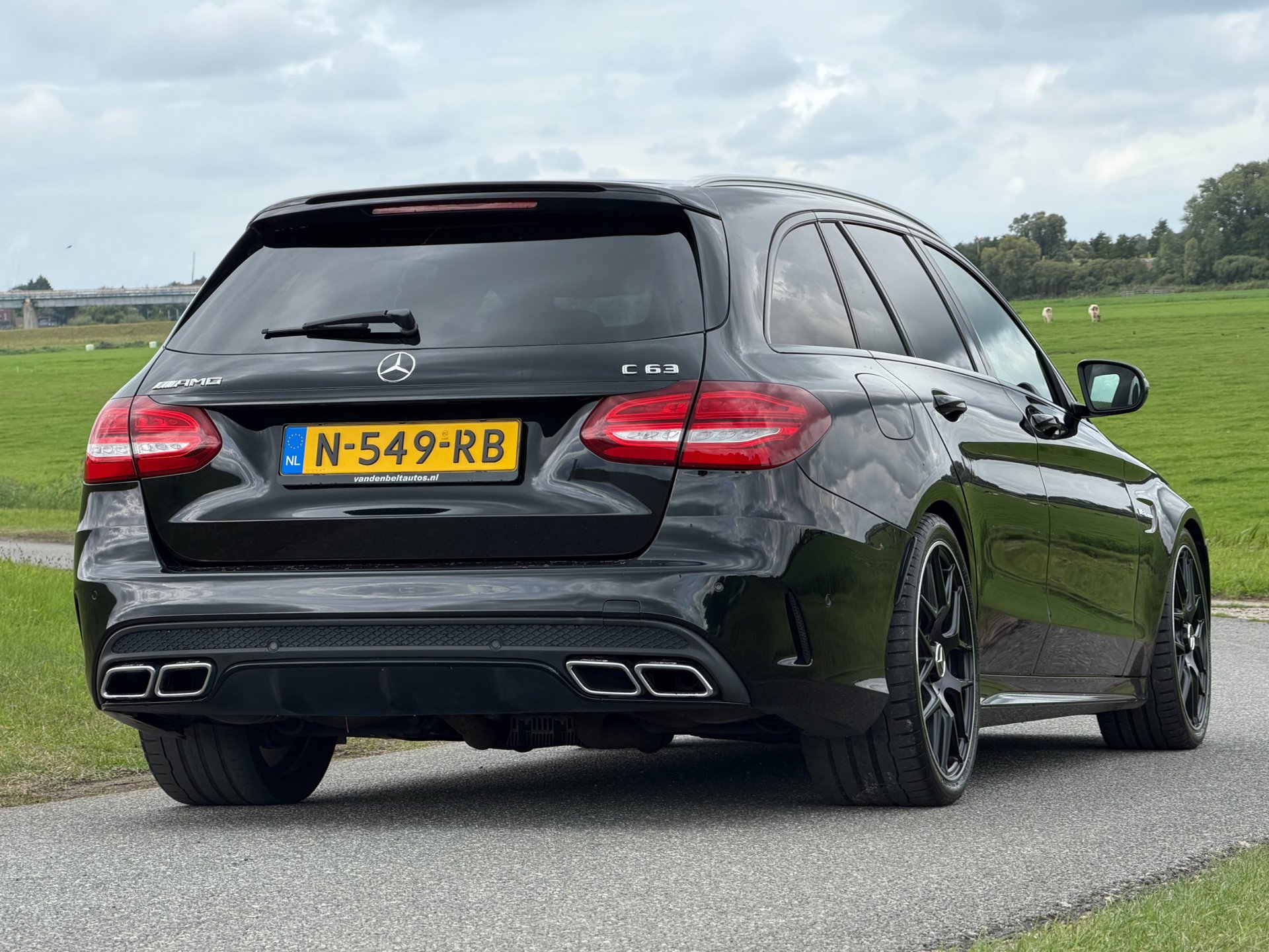 Foto van Mercedes-Benz AMG C 63