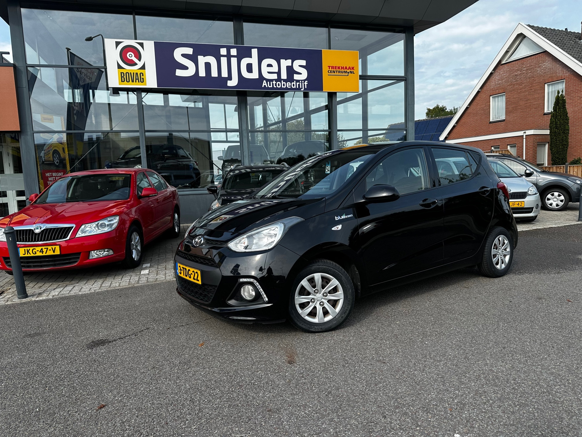Hyundai I10 1.0i i-Motion Comfort Plus NWE APK/AIRCO 2014 - voorkant