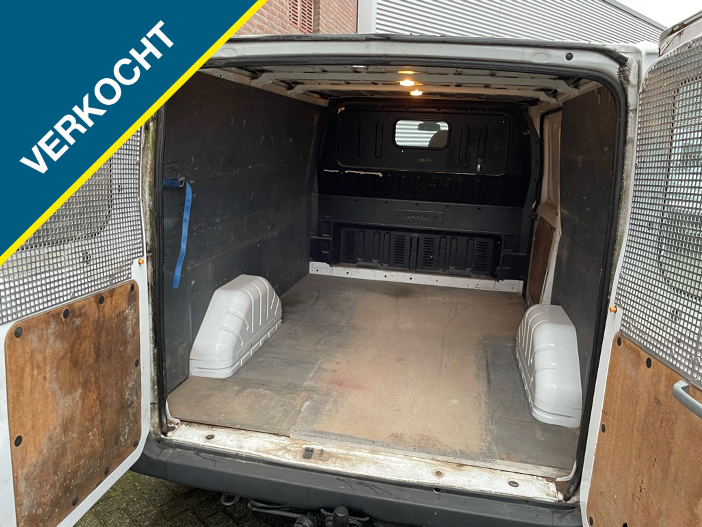 Foto van Ford Transit 260s Van 85dpf LR 4.23