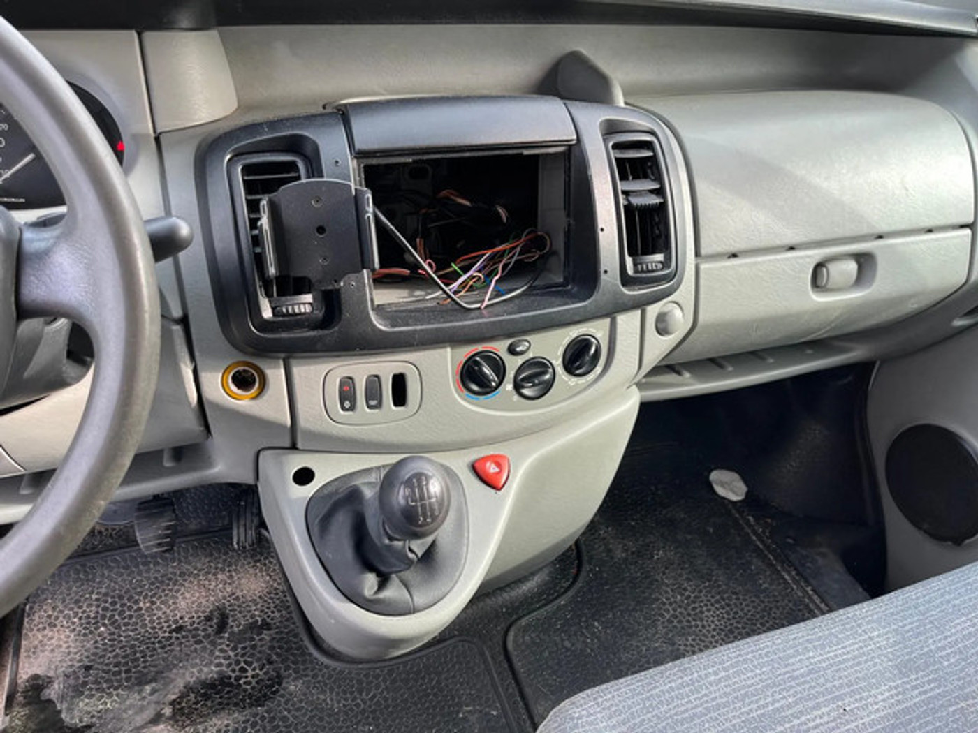 Foto van Renault Trafic T27 L1/h1 2.0 Dci 66kw E4