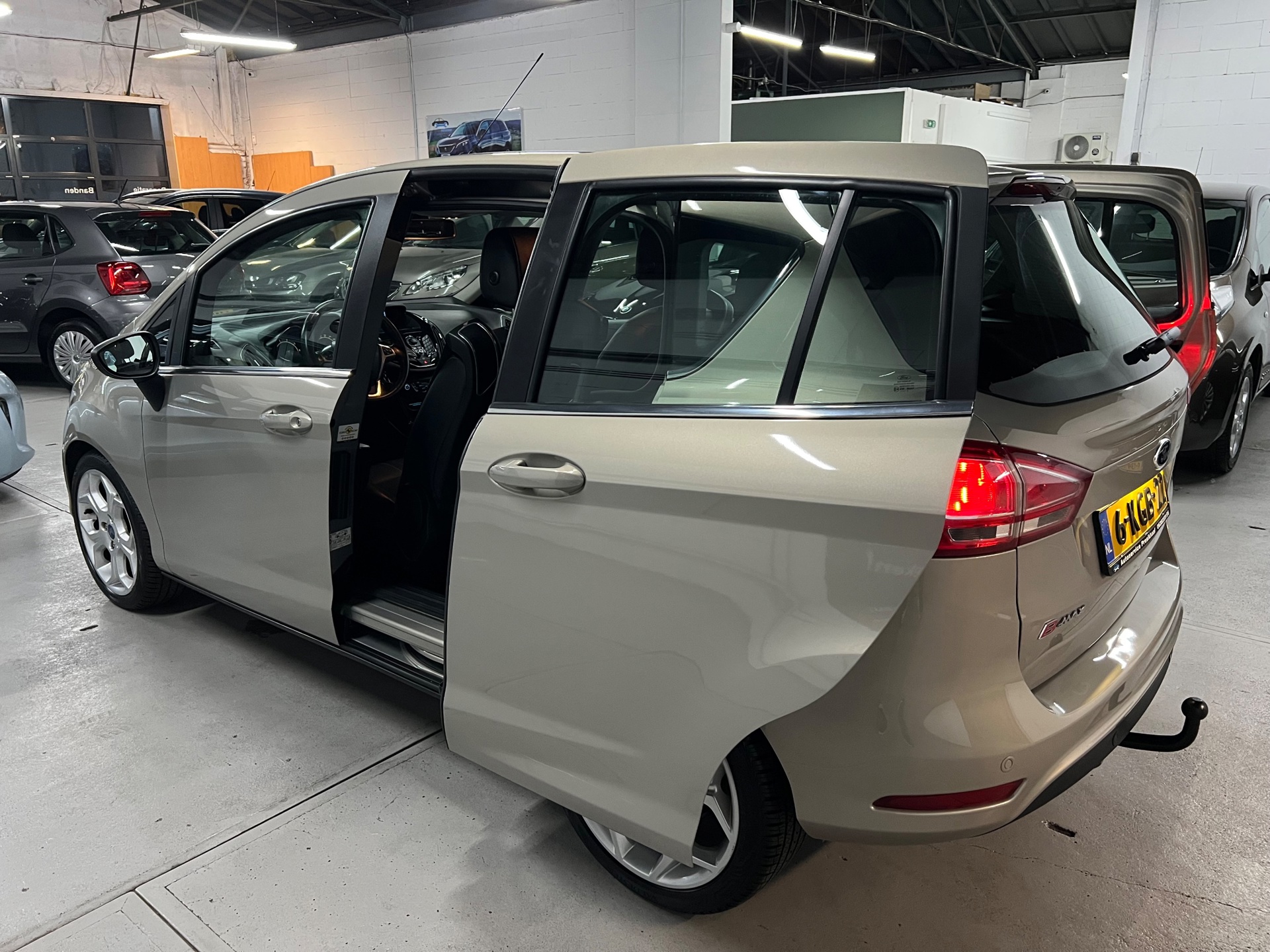 Foto van Ford B-max
