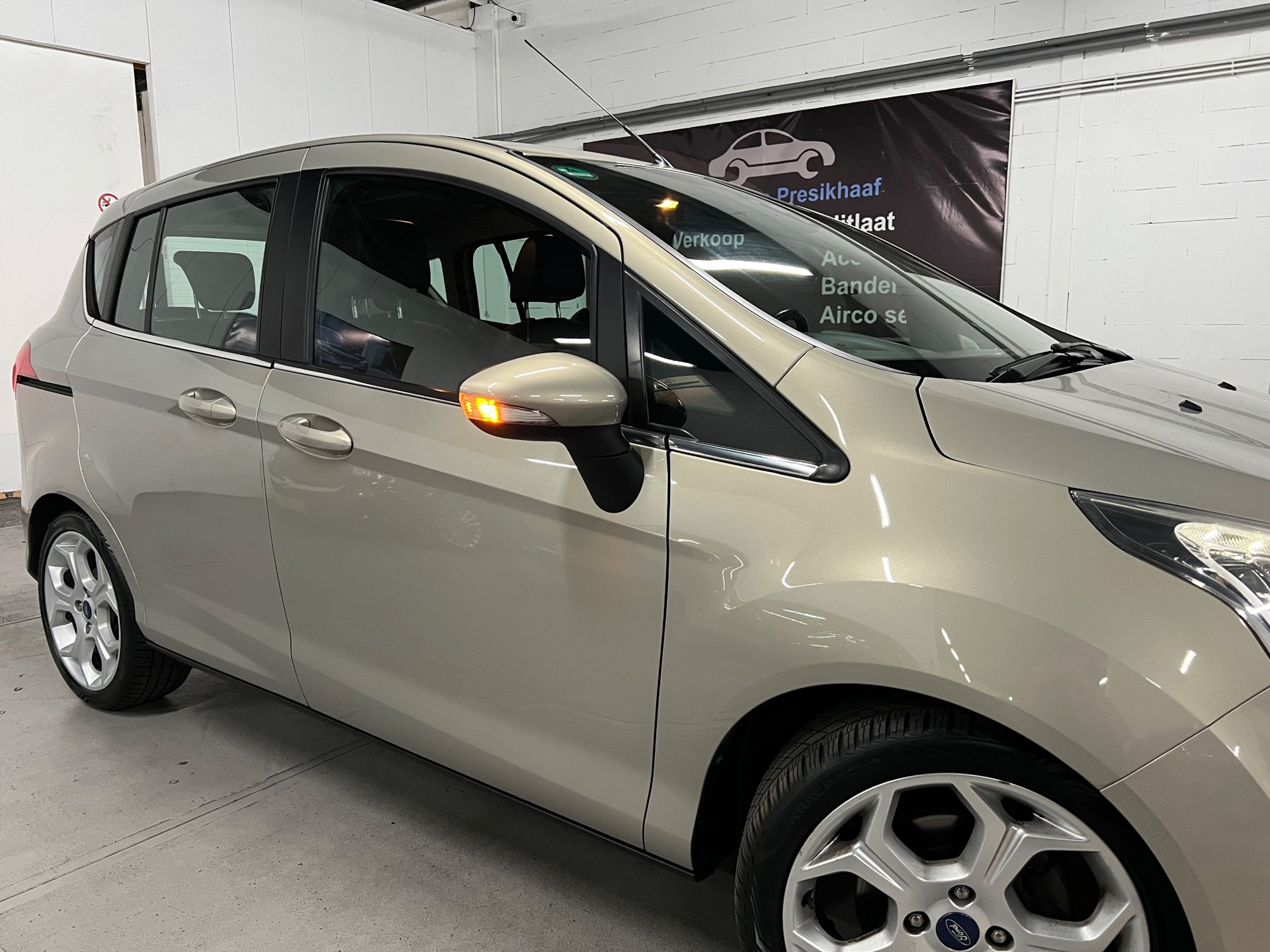 Foto van Ford B-max