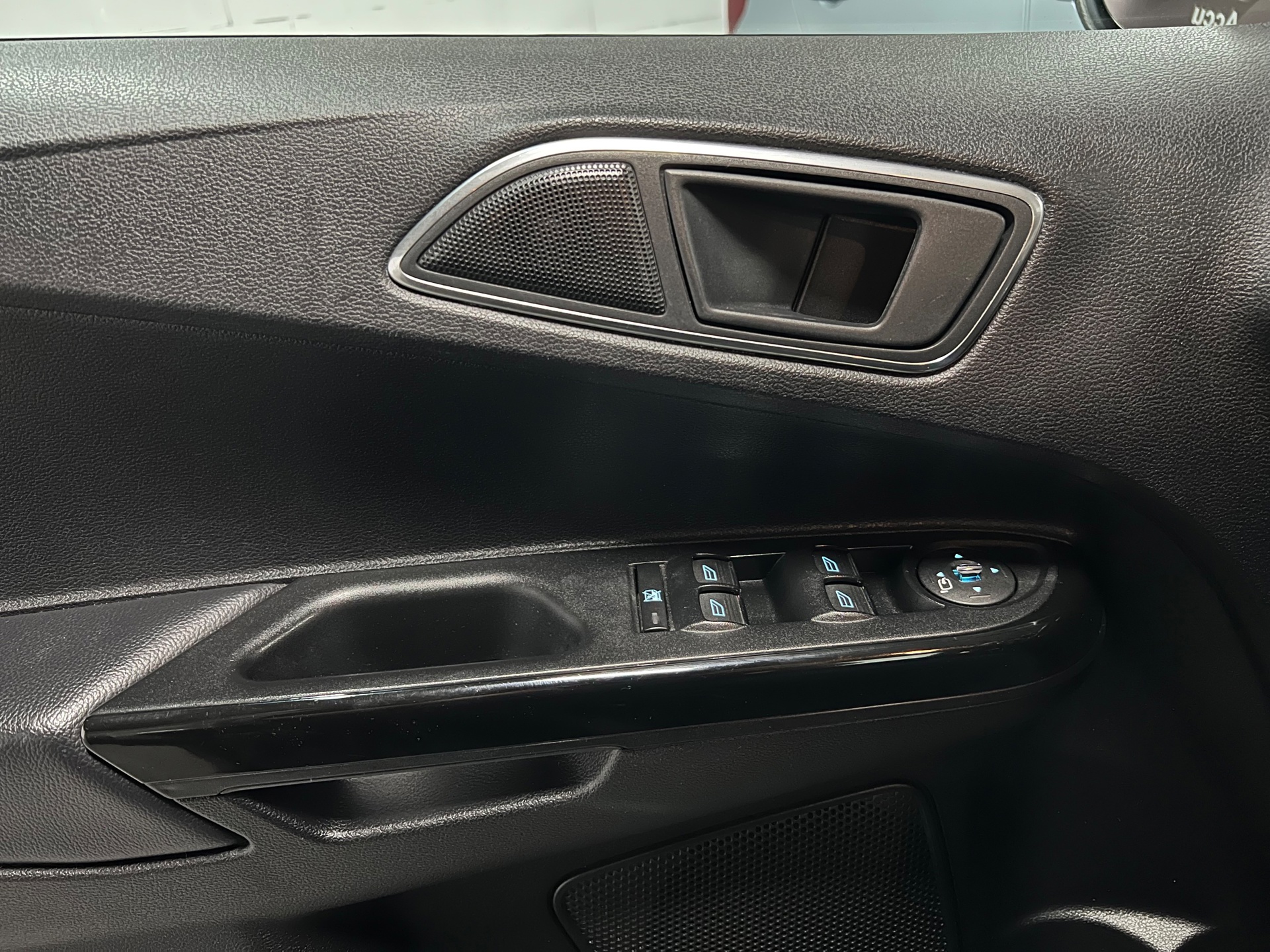Foto van Ford B-max