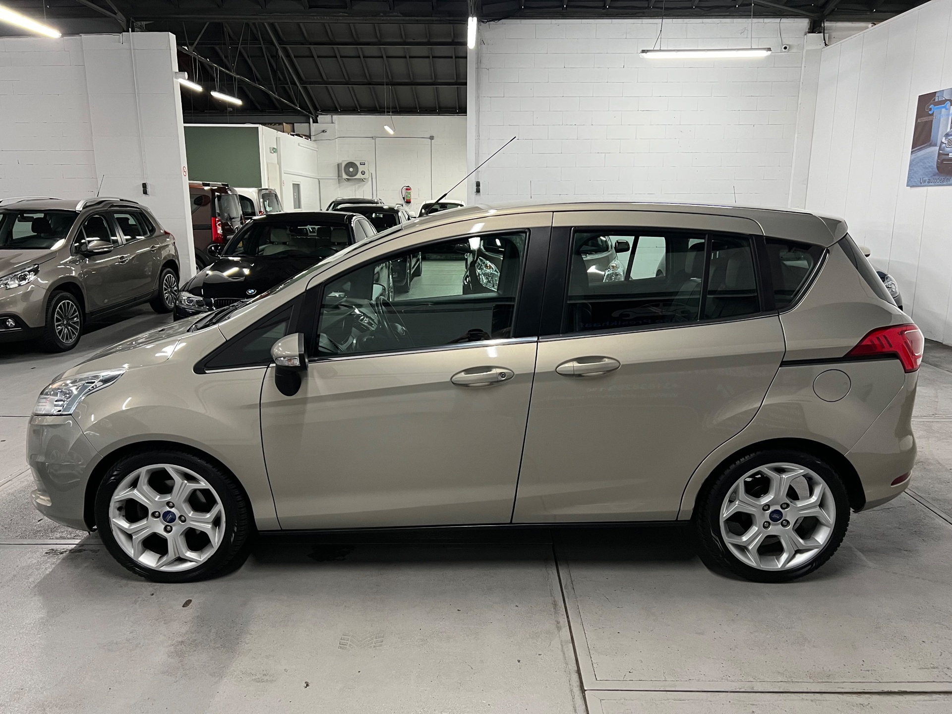 Foto van Ford B-max