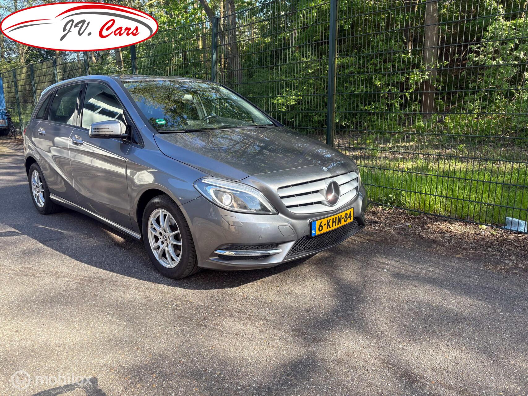 Foto van Mercedes-Benz B 180