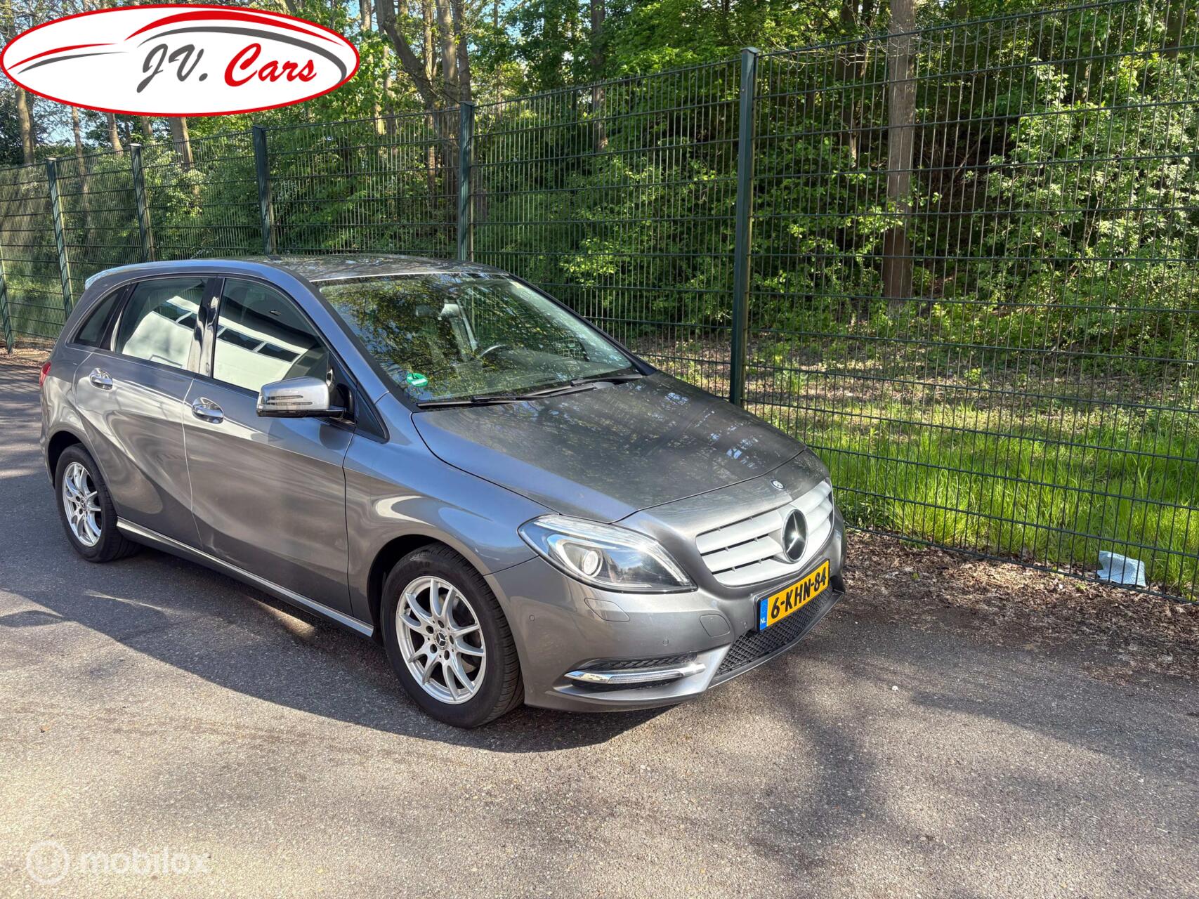 Foto van Mercedes-Benz B 180