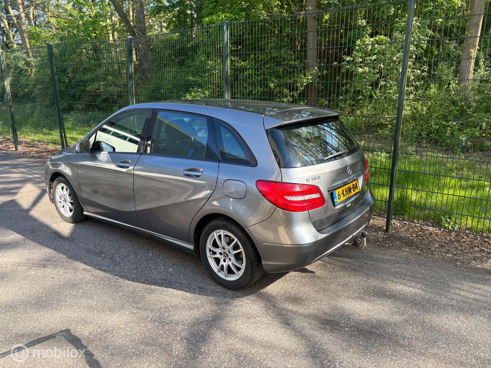 Foto van Mercedes-Benz B 180