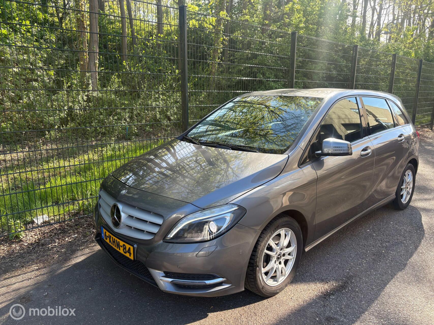 Foto van Mercedes-Benz B 180