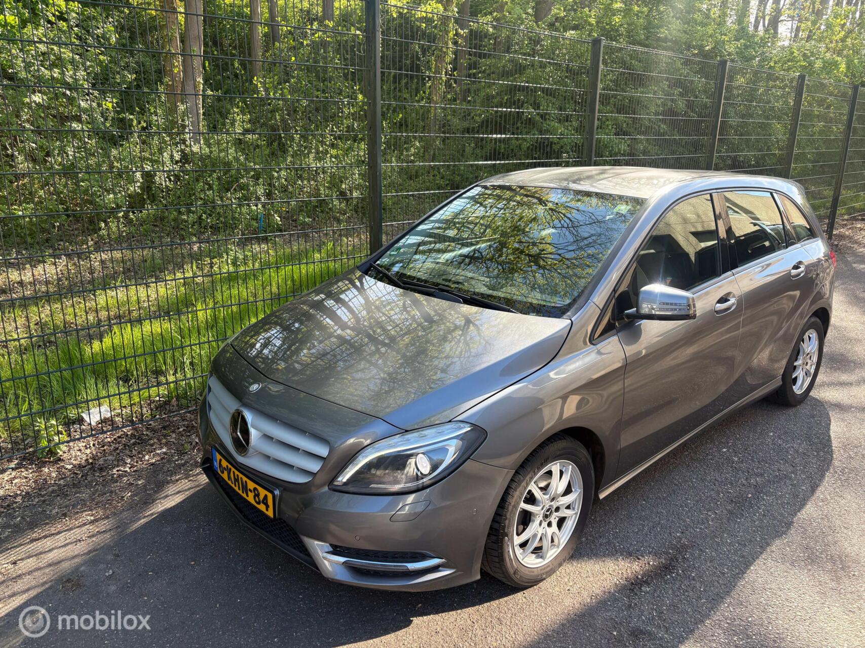 Foto van Mercedes-Benz B 180