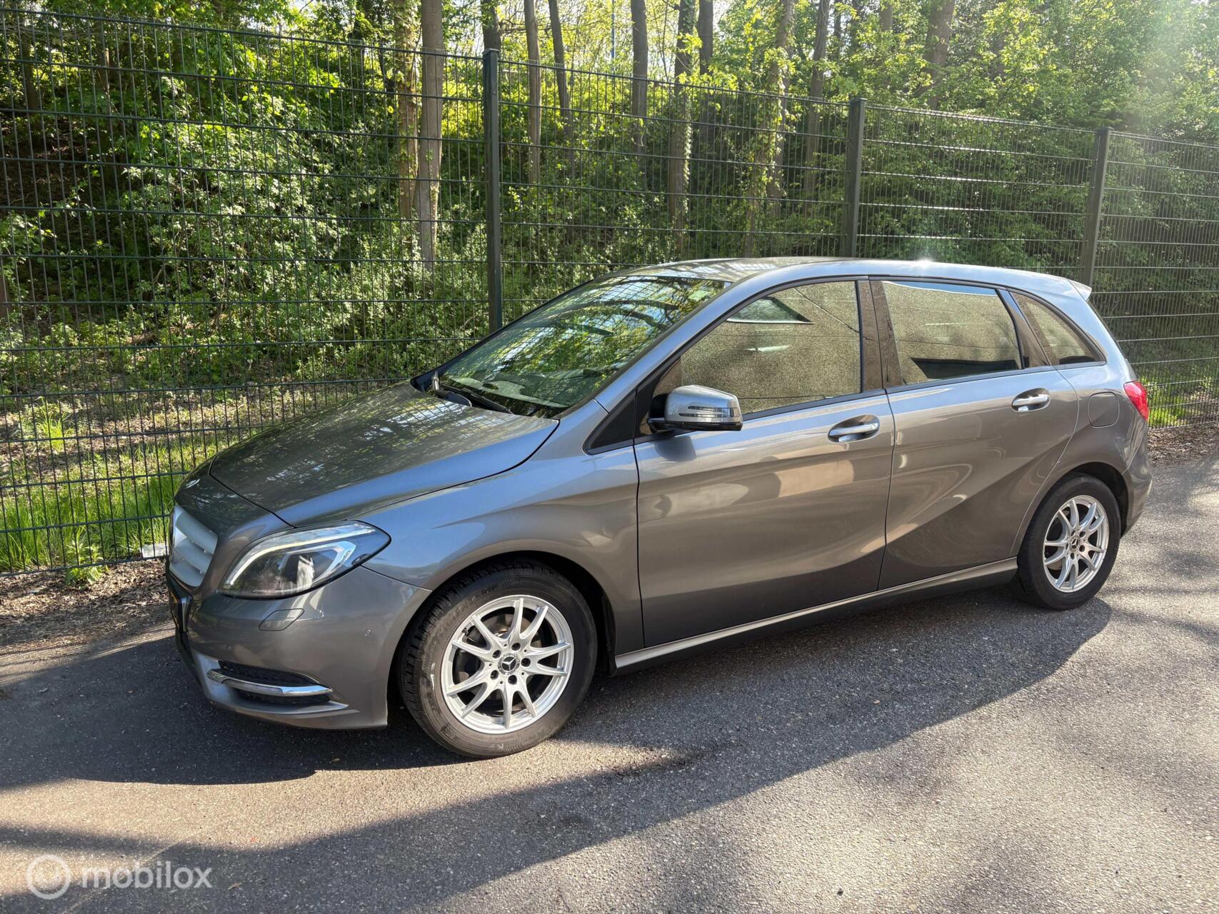 Foto van Mercedes-Benz B 180