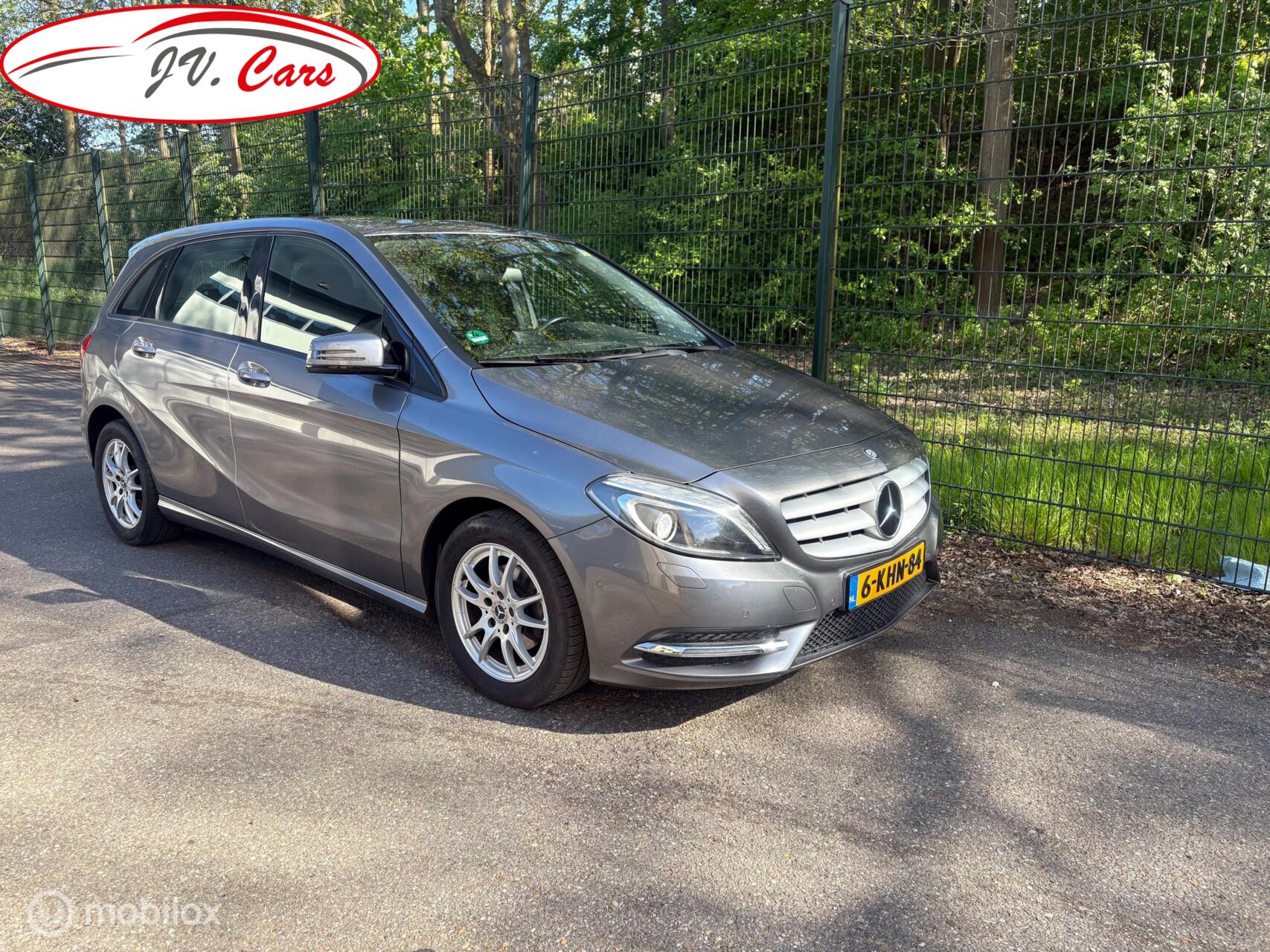 Foto van Mercedes-Benz B 180