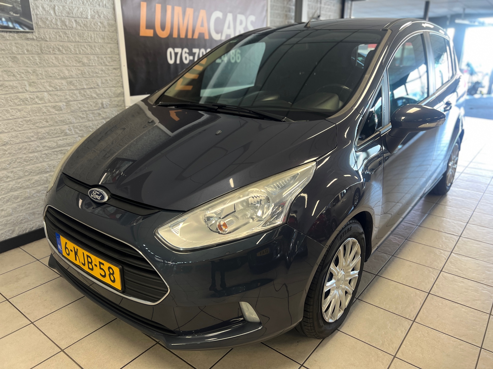 Foto van Ford B-max