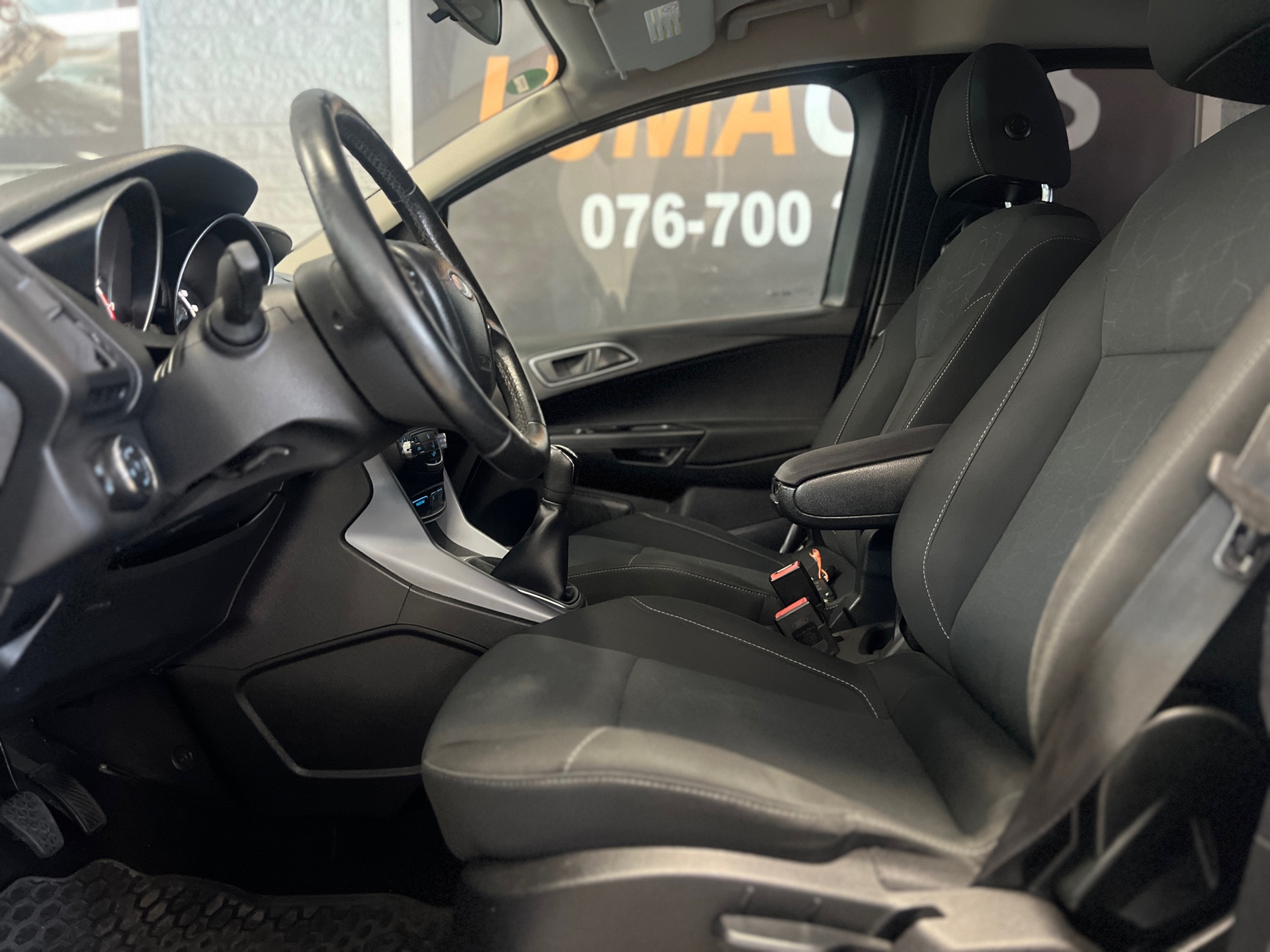 Foto van Ford B-max
