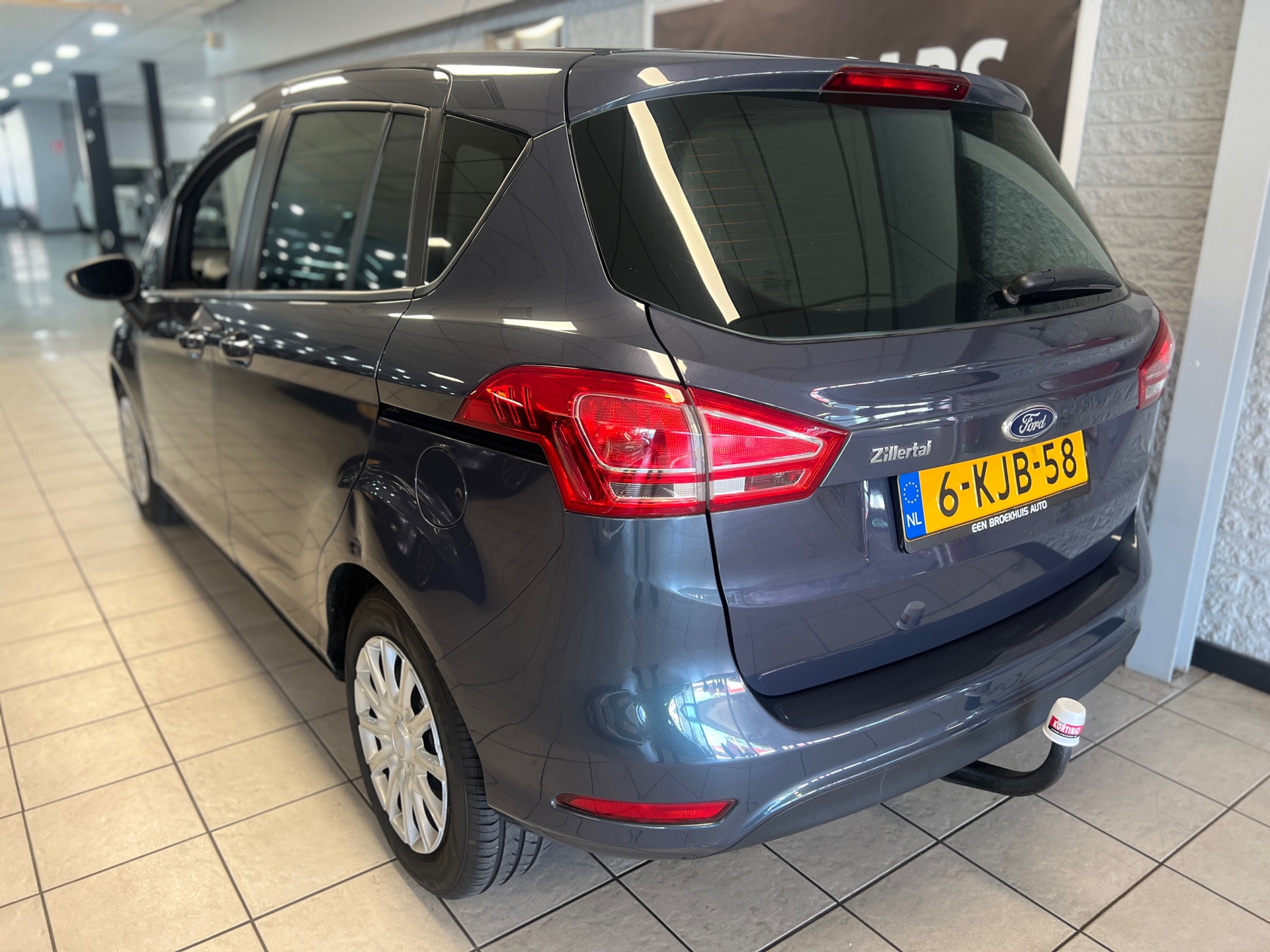 Foto van Ford B-max