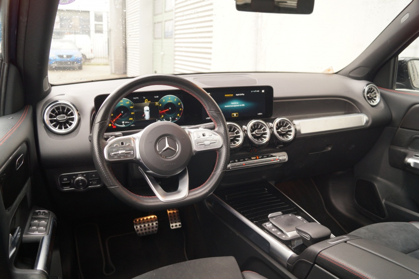 Foto van Mercedes-Benz GLB 180