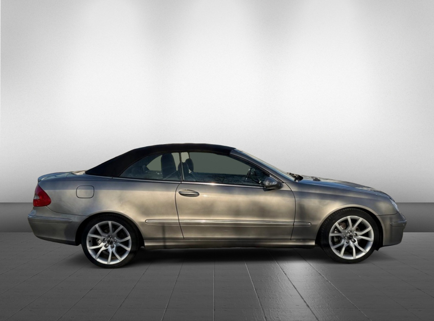 Foto van Mercedes-Benz CLK 240