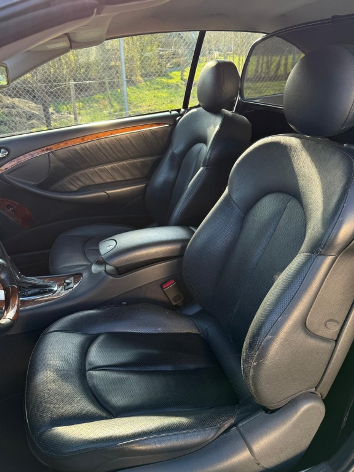 Foto van Mercedes-Benz CLK 240