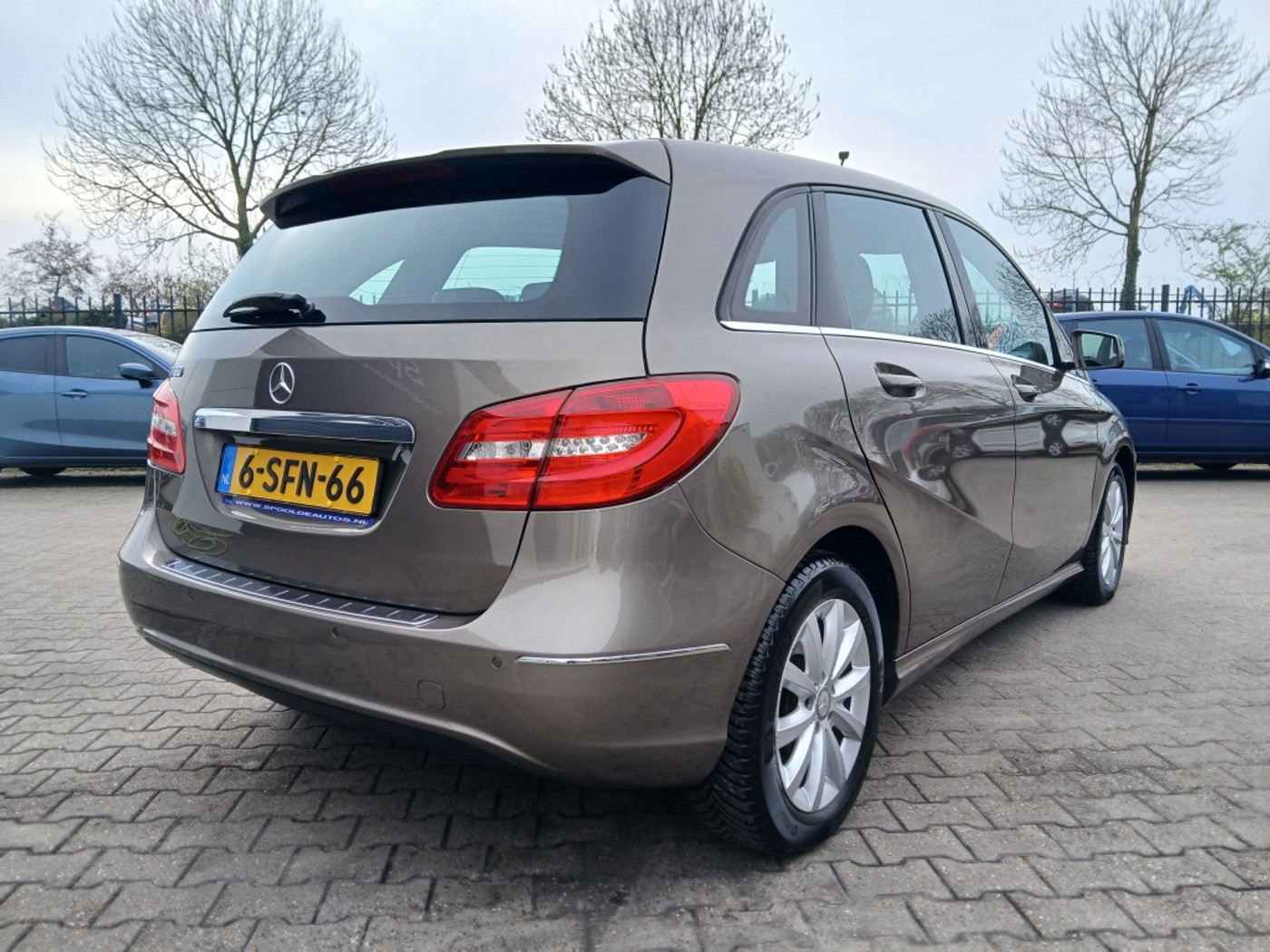 Foto van Mercedes-Benz B 180