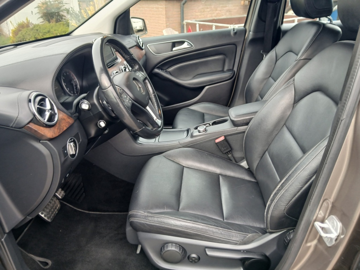 Foto van Mercedes-Benz B 180