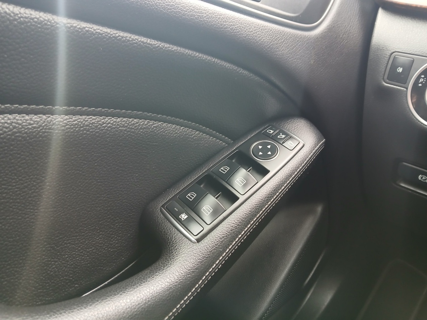 Foto van Mercedes-Benz B 180