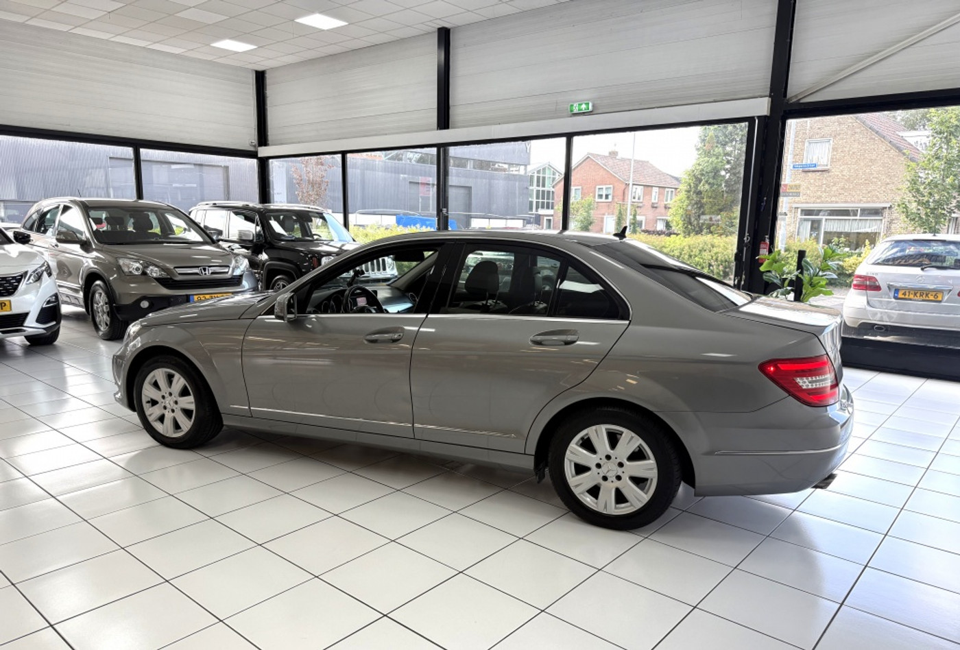 Foto van Mercedes-Benz C 200
