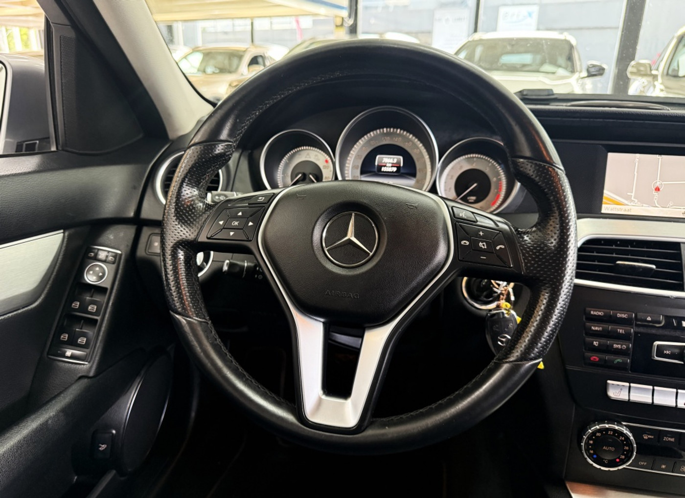 Foto van Mercedes-Benz C 200