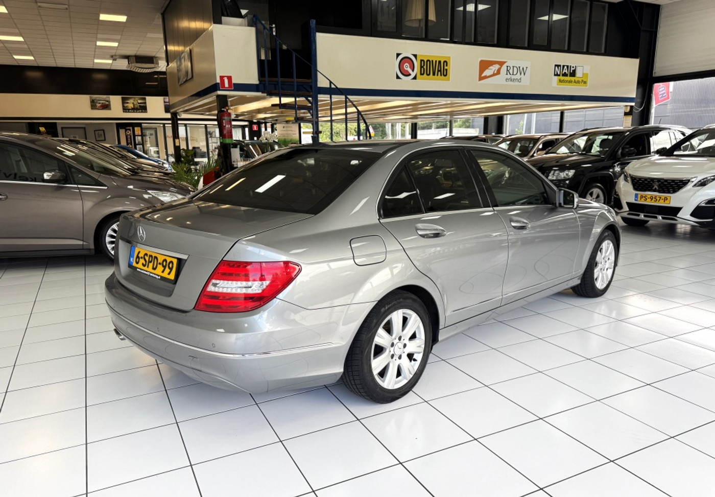 Foto van Mercedes-Benz C 200