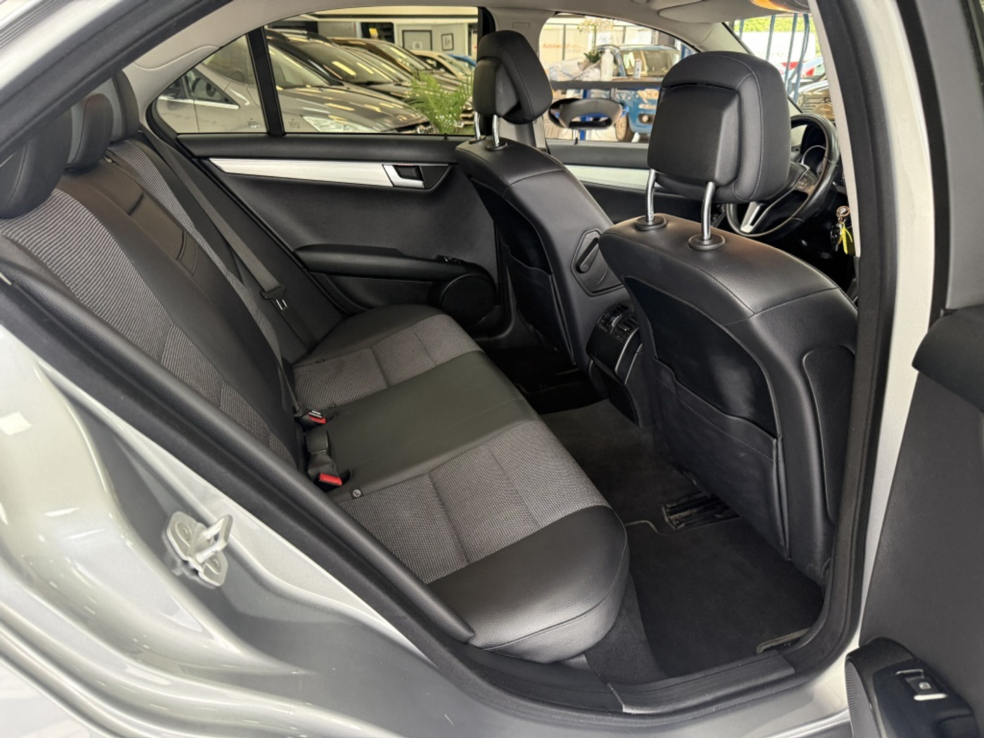 Foto van Mercedes-Benz C 200