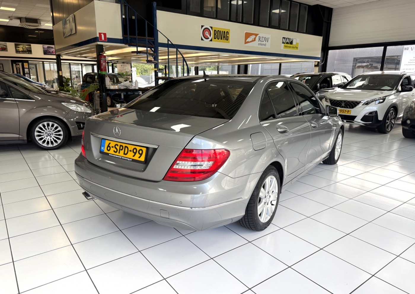 Foto van Mercedes-Benz C 200