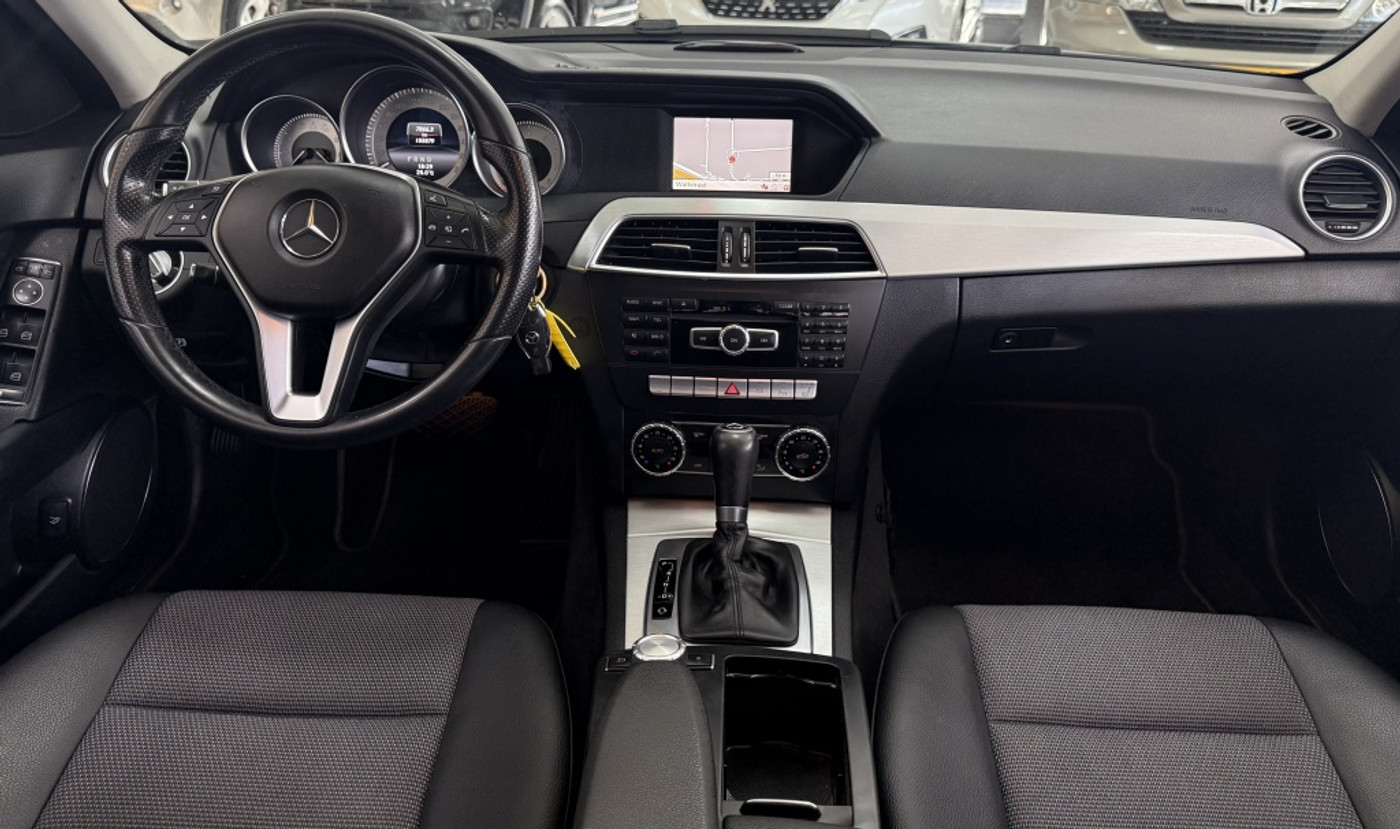 Foto van Mercedes-Benz C 200