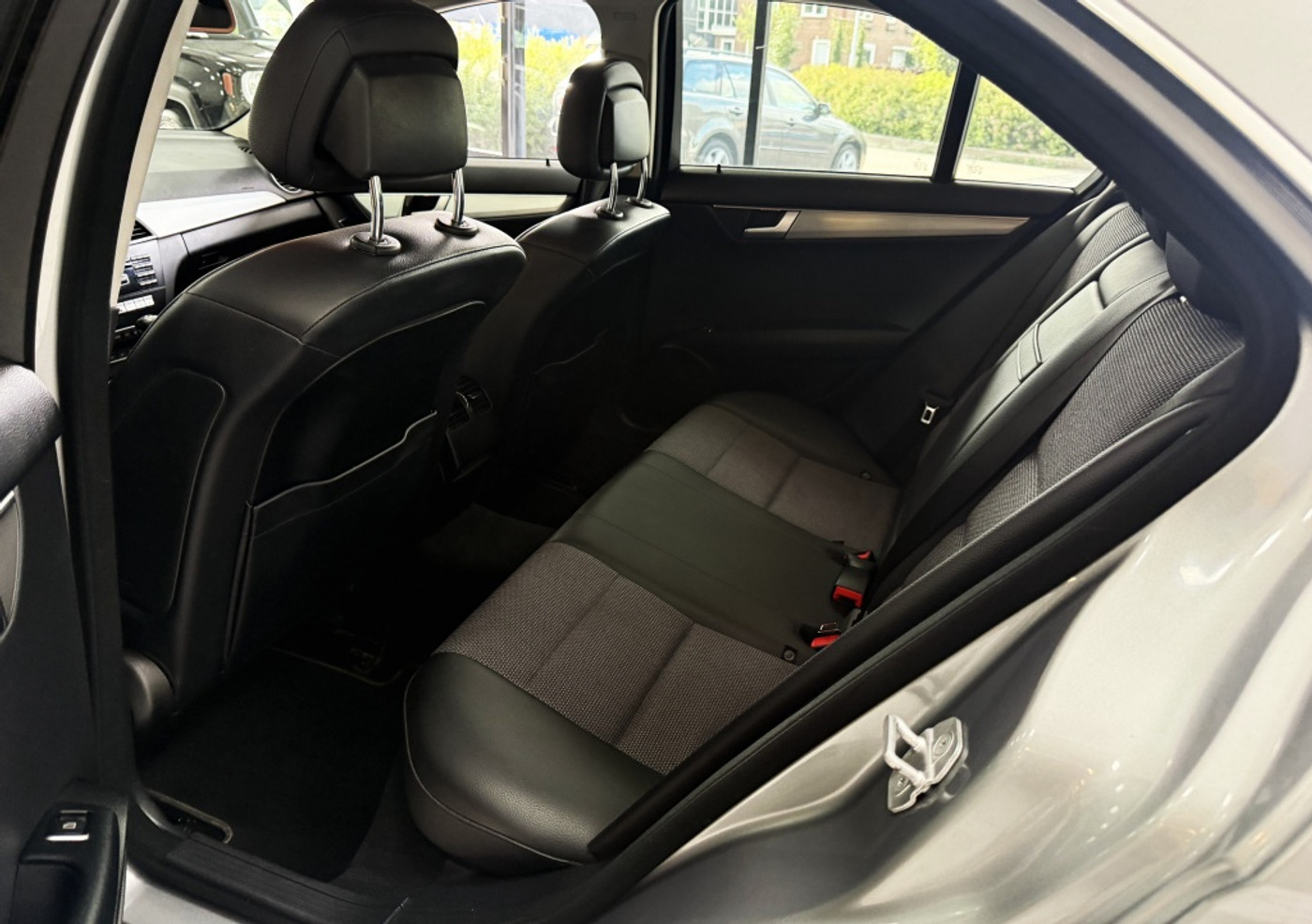 Foto van Mercedes-Benz C 200
