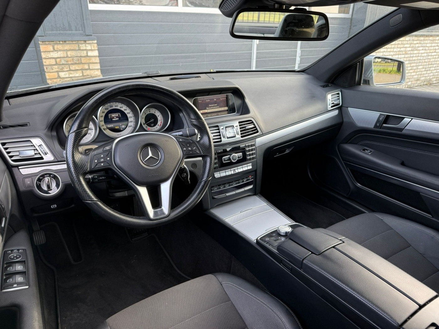 Foto van Mercedes-Benz E 200