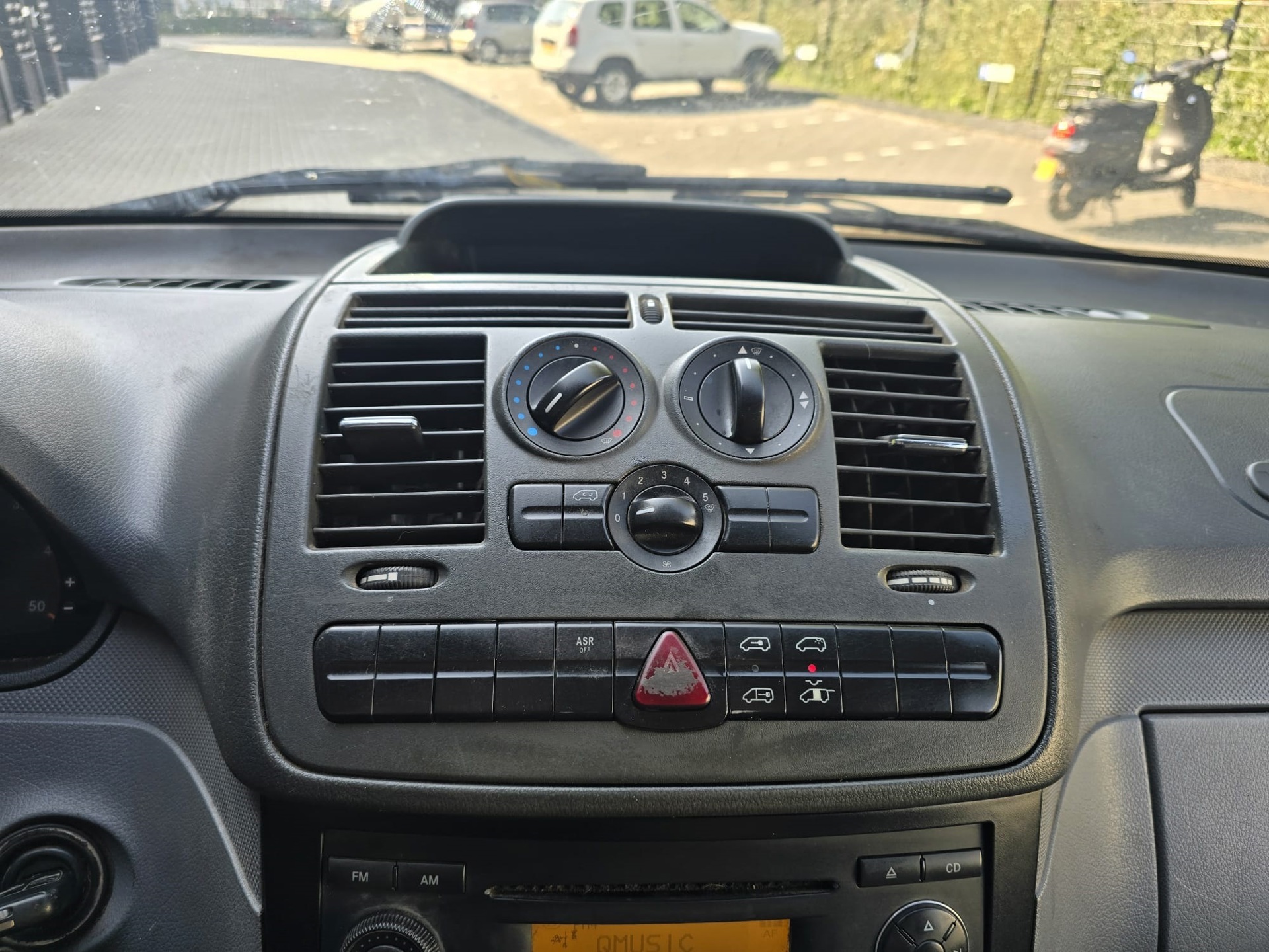 Foto van Mercedes-Benz Vito 111 CDI