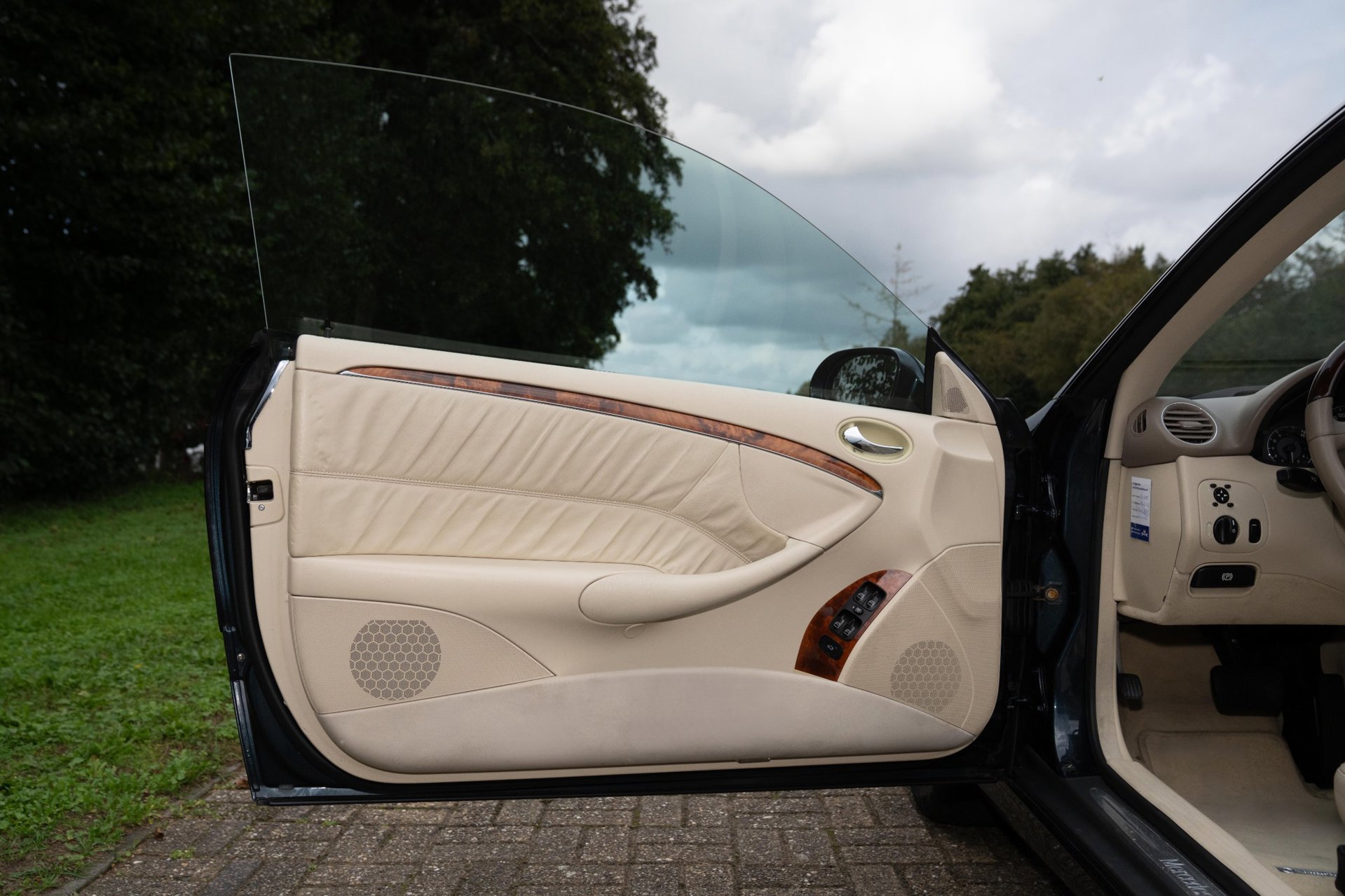 Foto van Mercedes-Benz CLK 200 Kompressor
