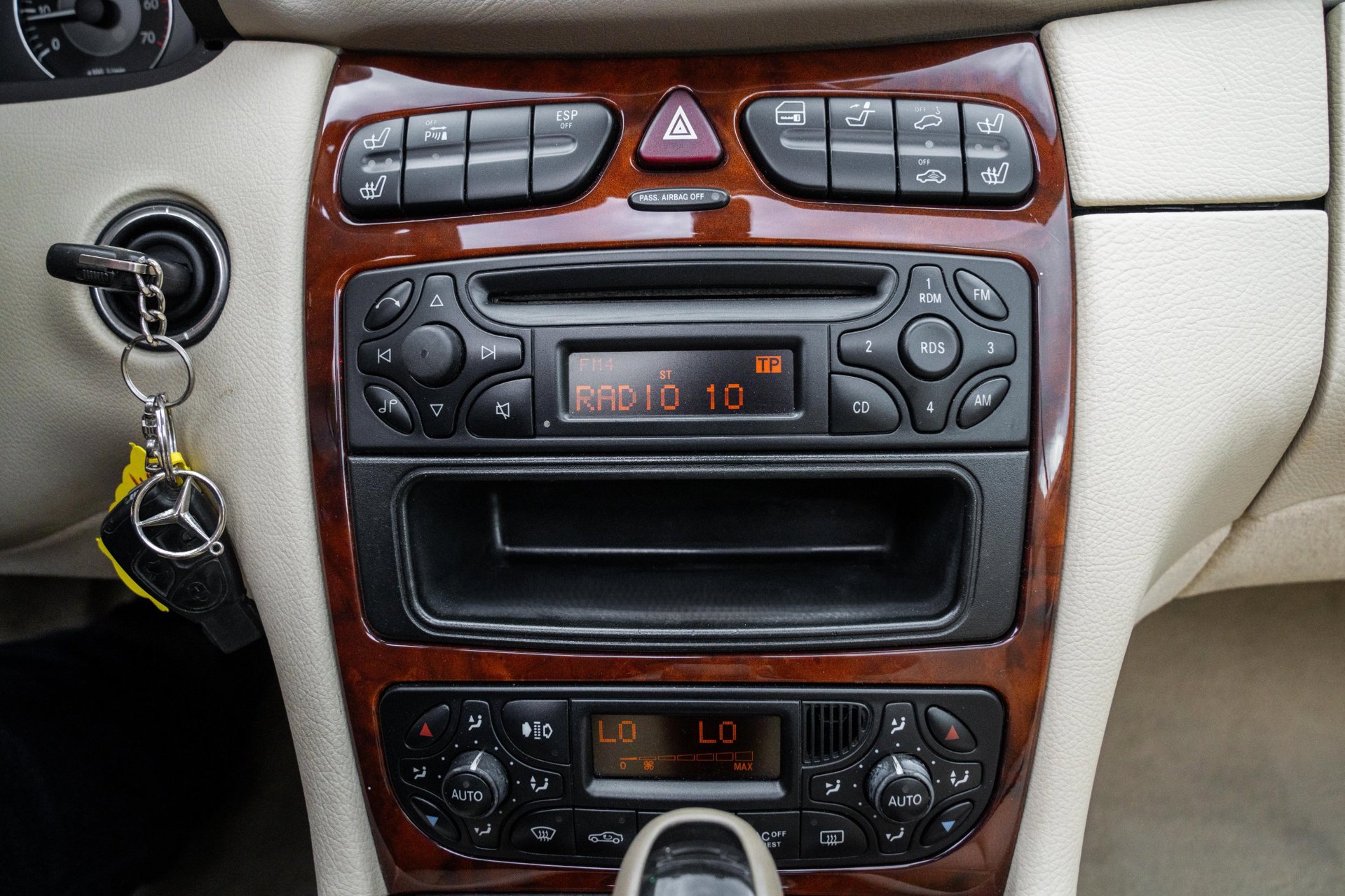Foto van Mercedes-Benz CLK 200 Kompressor