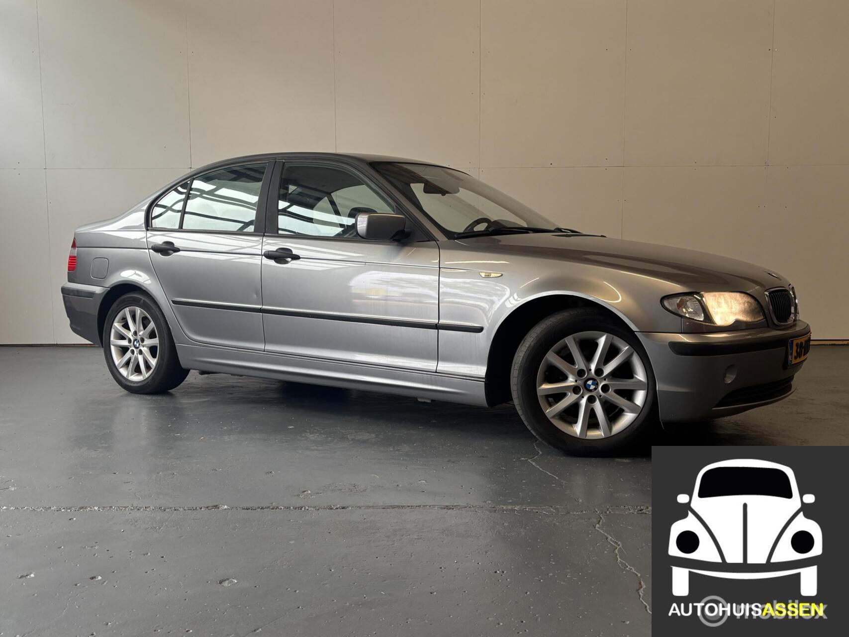 BMW 3-serie 316i 2004 - voorkant