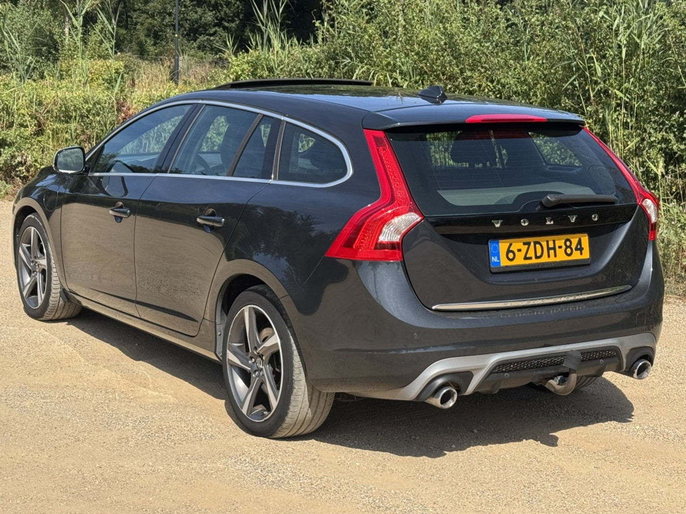 Foto van Volvo V60 Plug In Hybrid