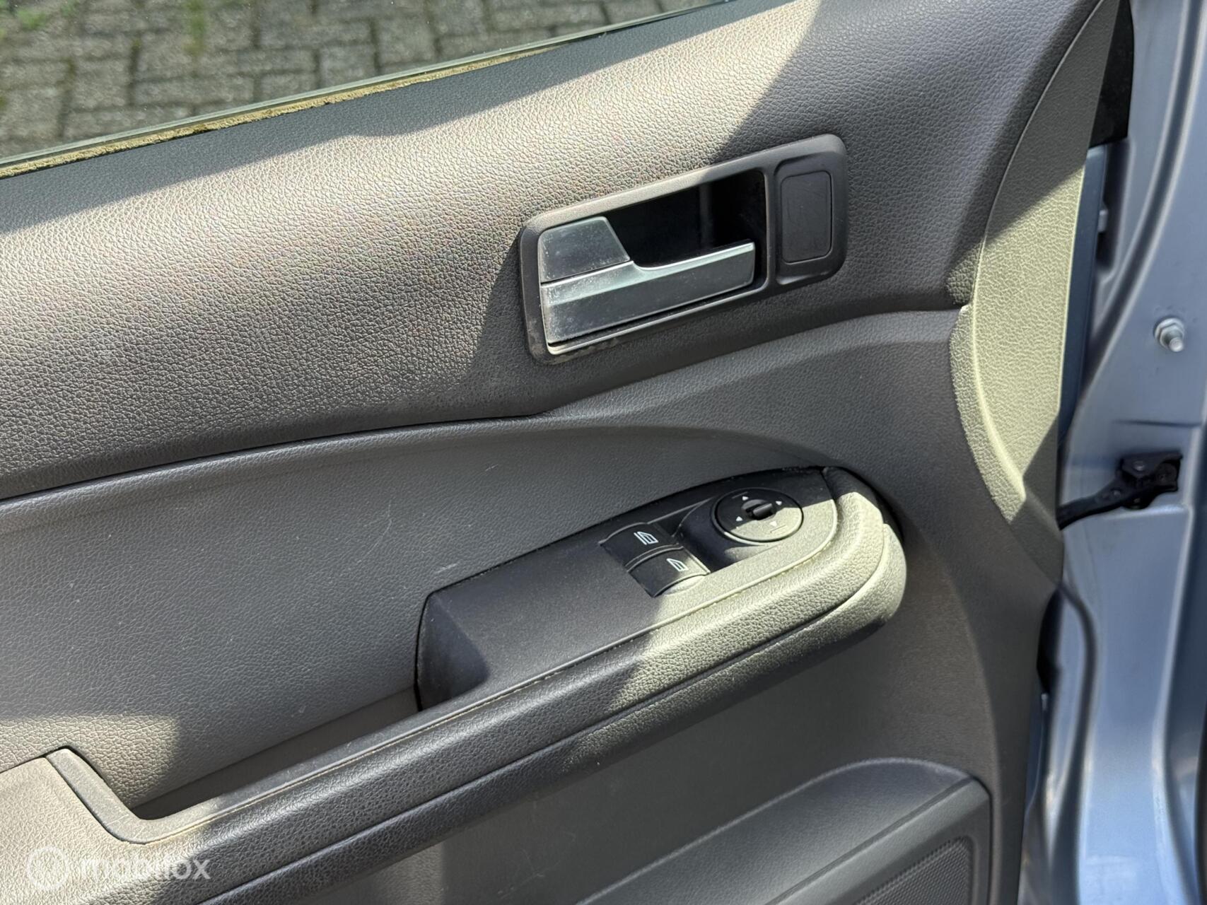 Foto van Ford Focus C-max