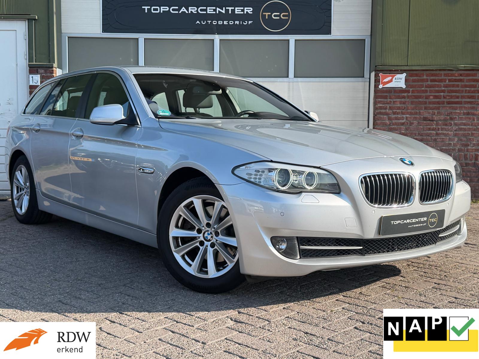 BMW 523i 523i High Executive/LEER/STOELV/APK/NAP 2011 - voorkant