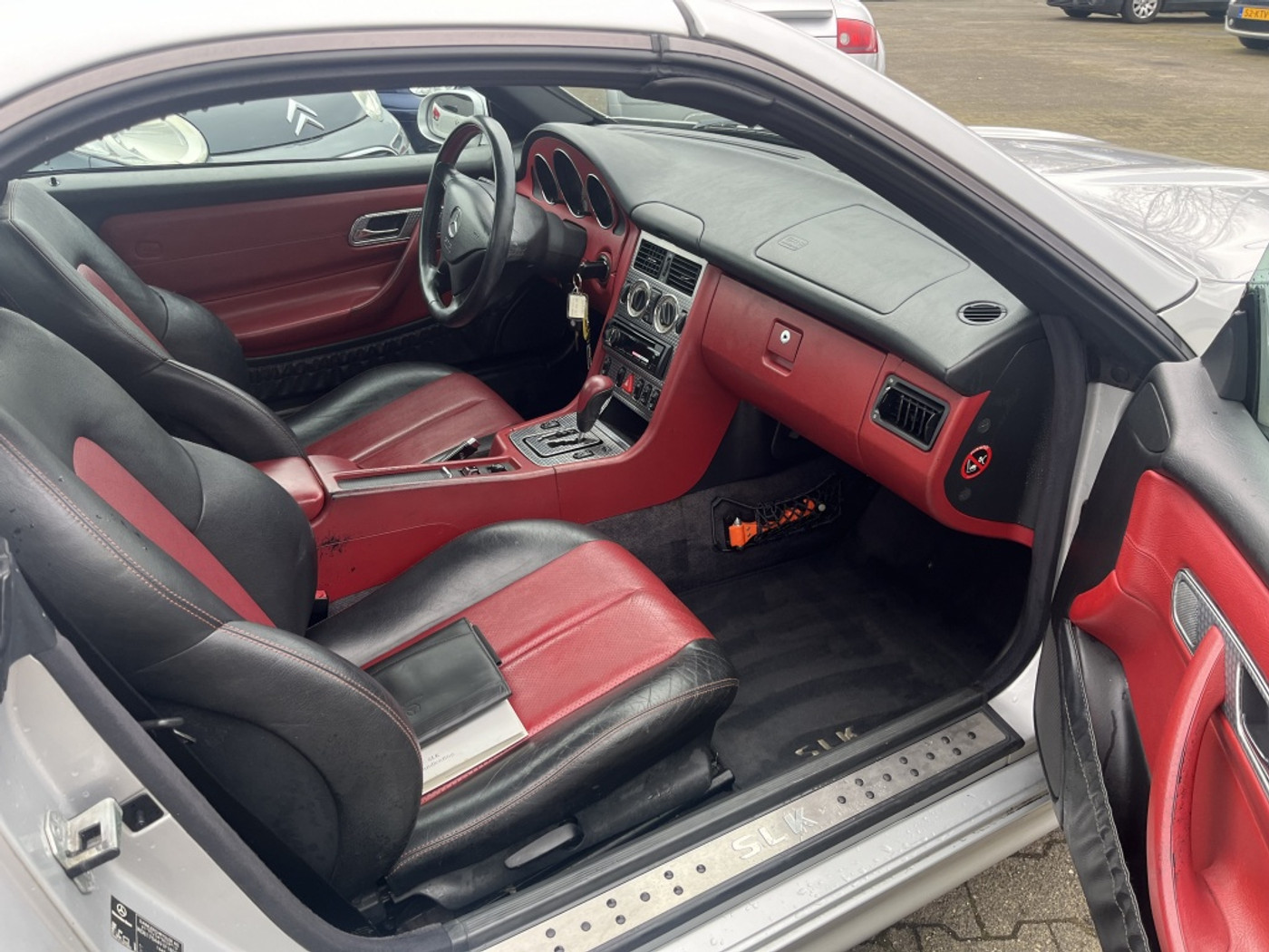 Foto van Mercedes-Benz SLK 230 Kompressor