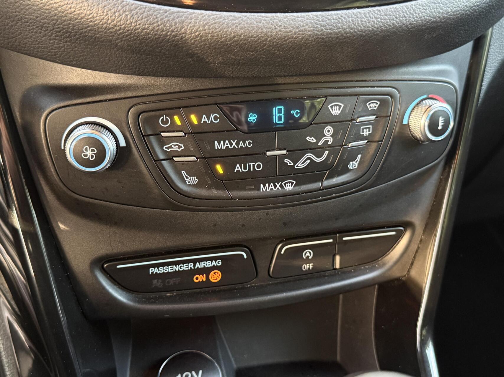 Foto van Ford B-max