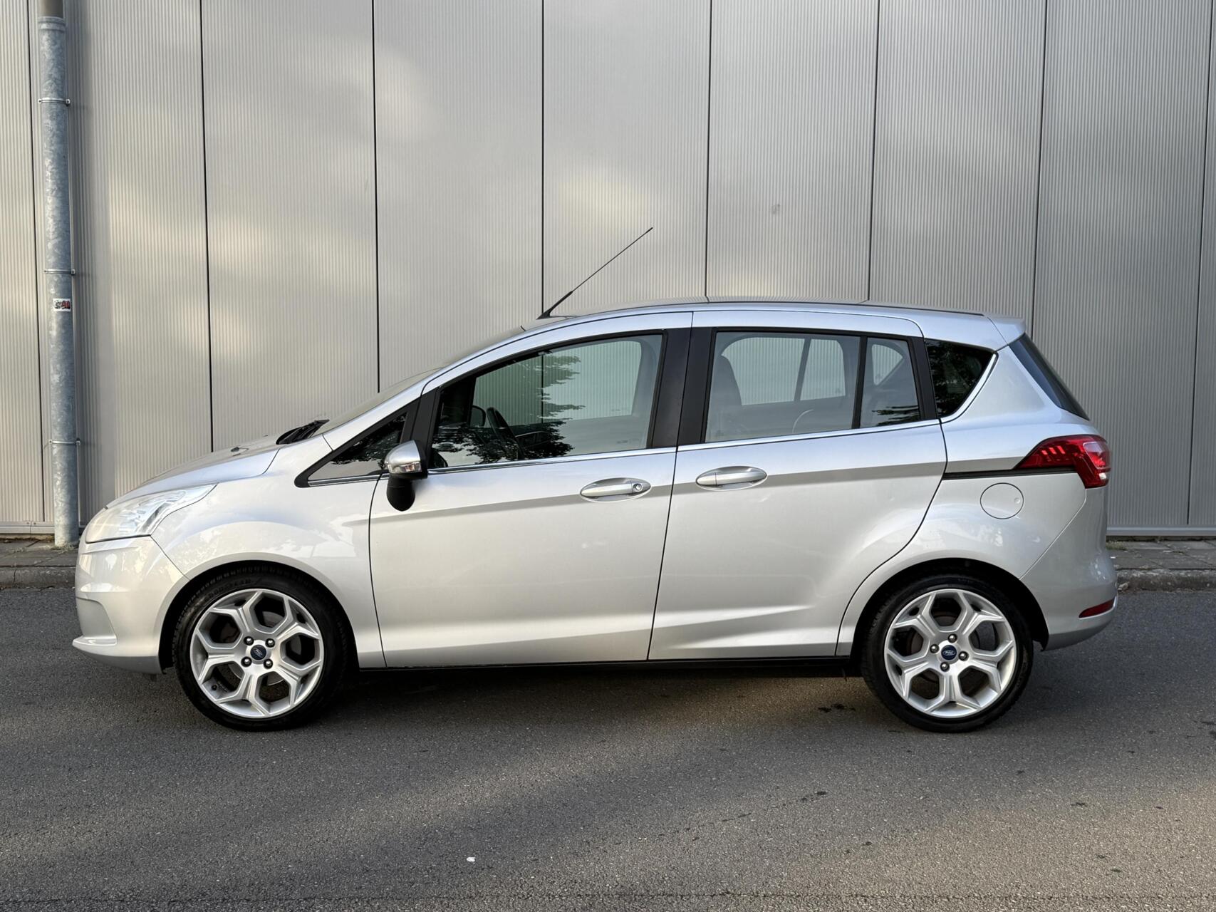 Foto van Ford B-max