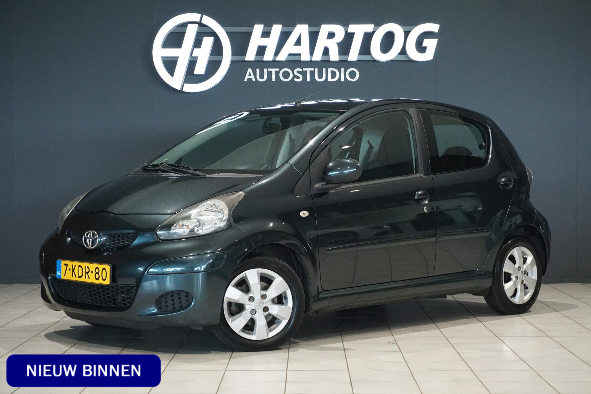 Toyota Toyota Aygo 1.0-12V 2011 - voorkant