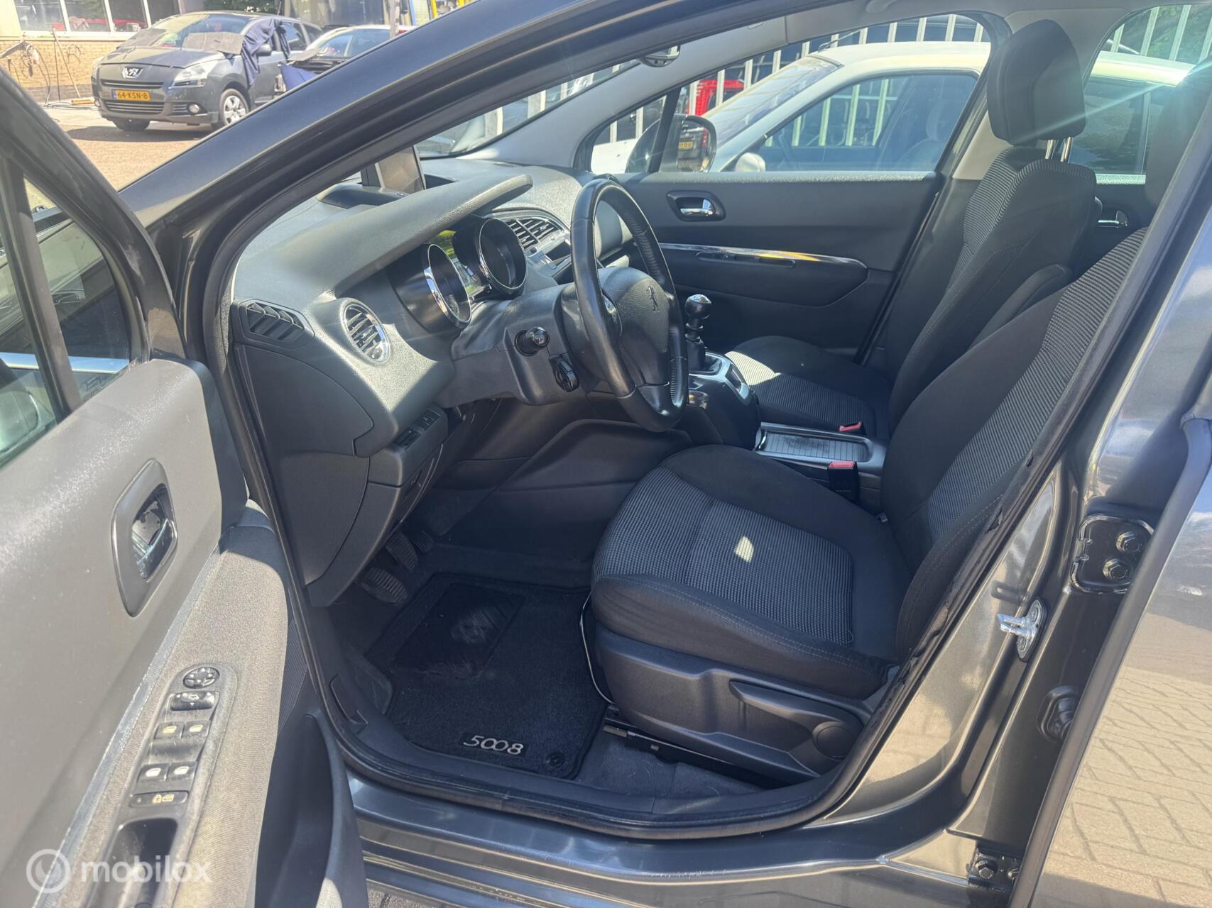 Foto van Peugeot 5008