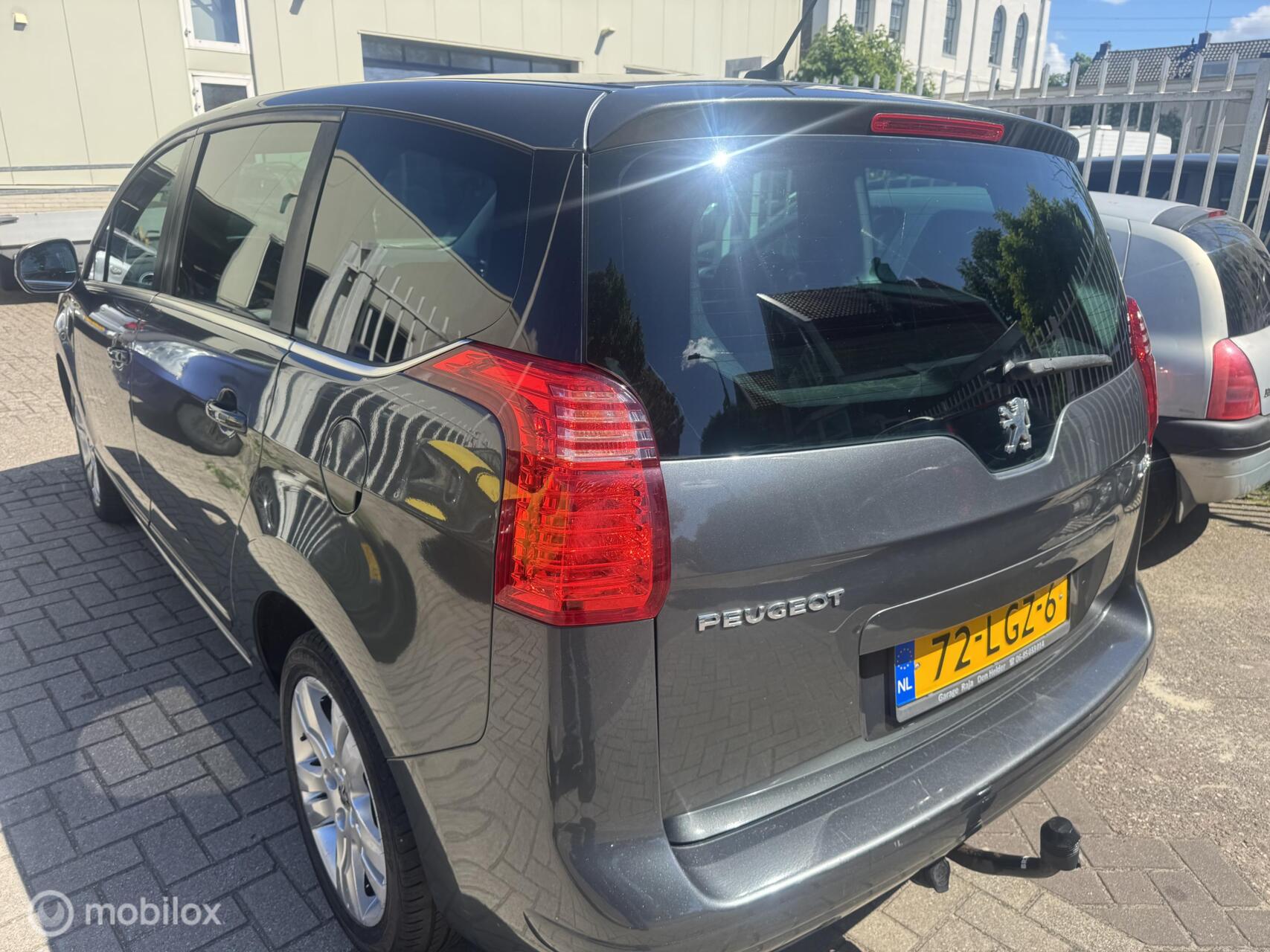 Foto van Peugeot 5008